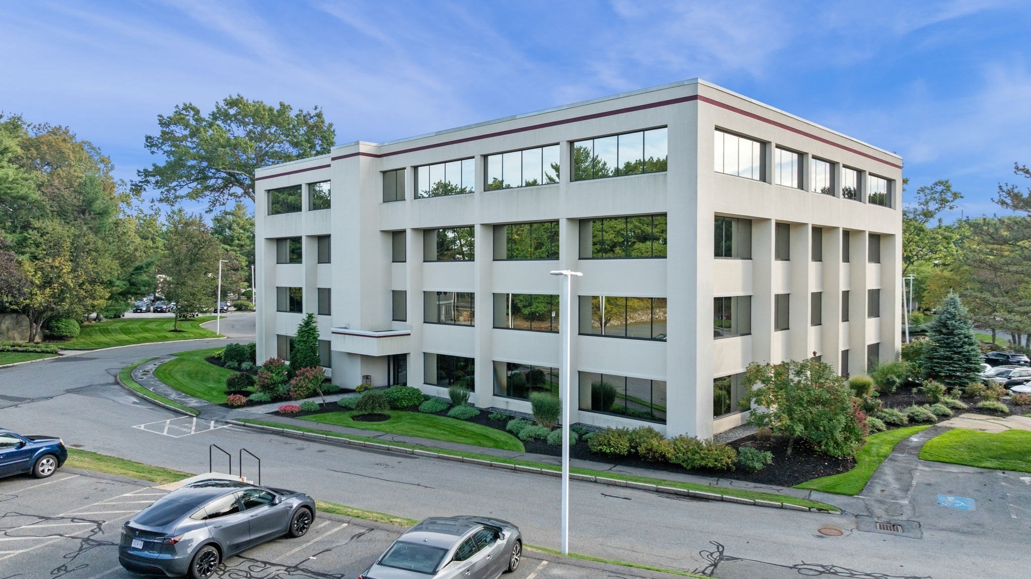 220 Broadway Unit 304, Lynnfield, MA 01940 - Image 3