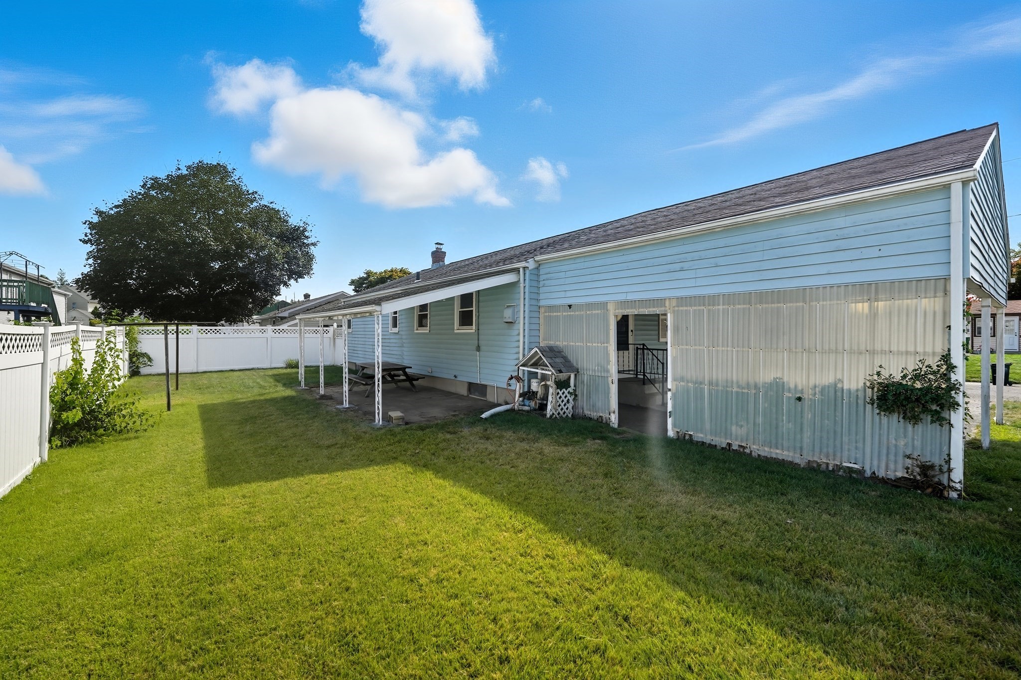 54 Dayton St, Chicopee, MA 01013 - Image 22