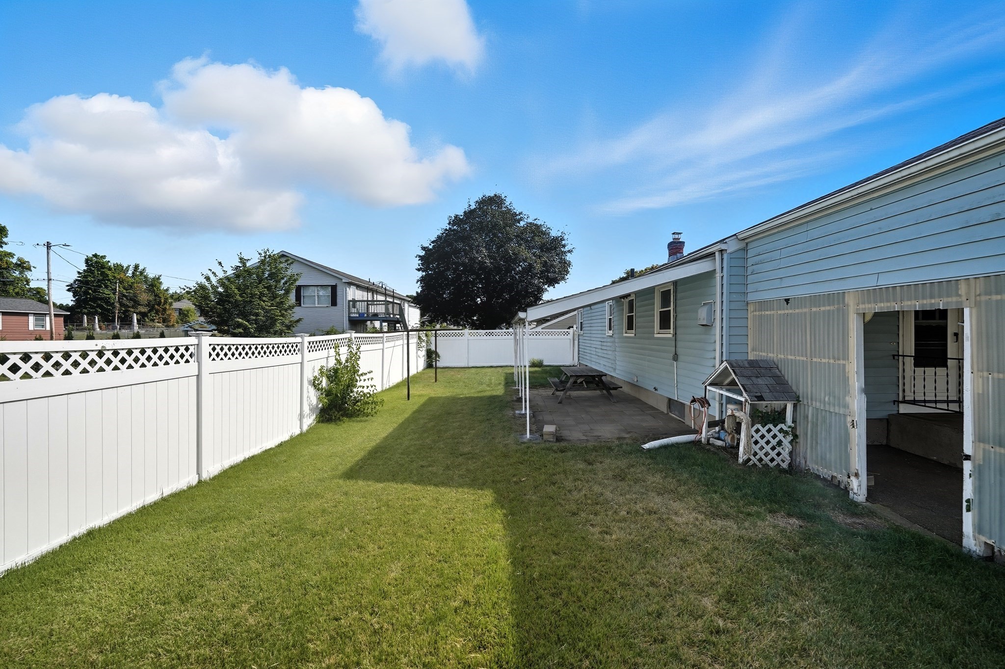 54 Dayton St, Chicopee, MA 01013 - Image 23