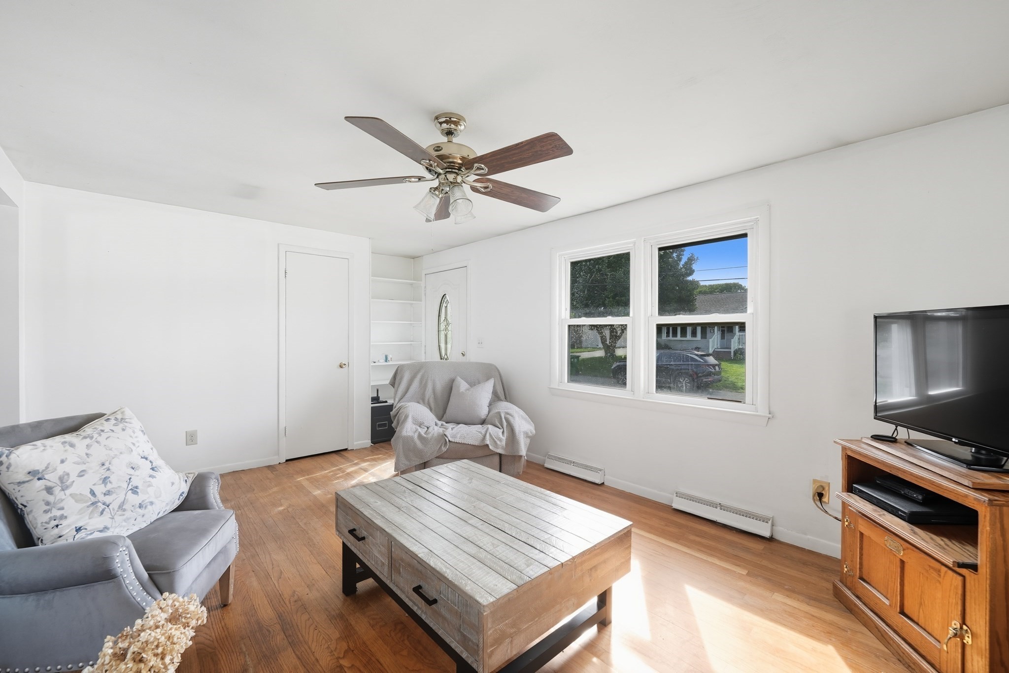 54 Dayton St, Chicopee, MA 01013 - Image 8