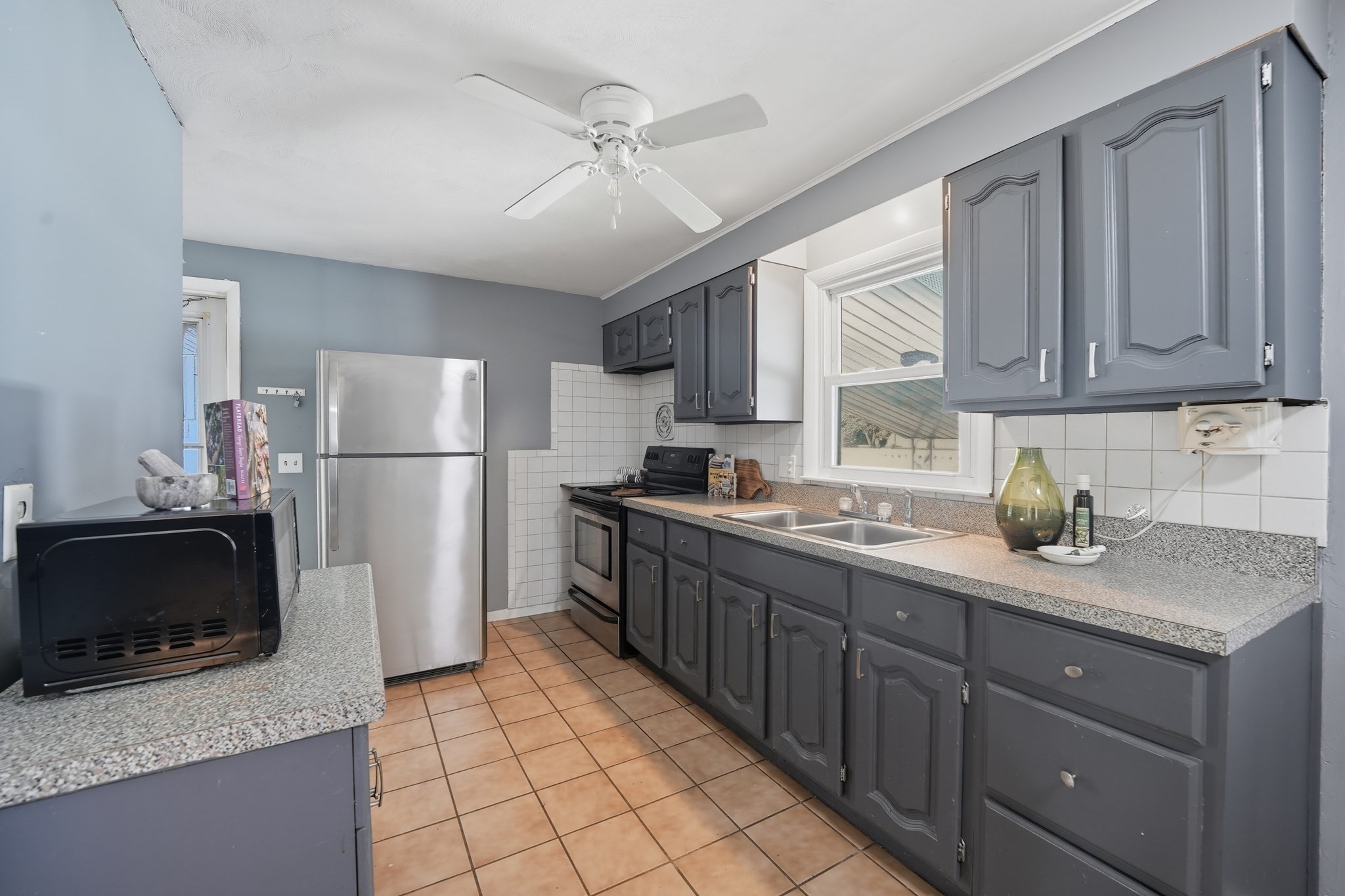 54 Dayton St, Chicopee, MA 01013 - Image 10
