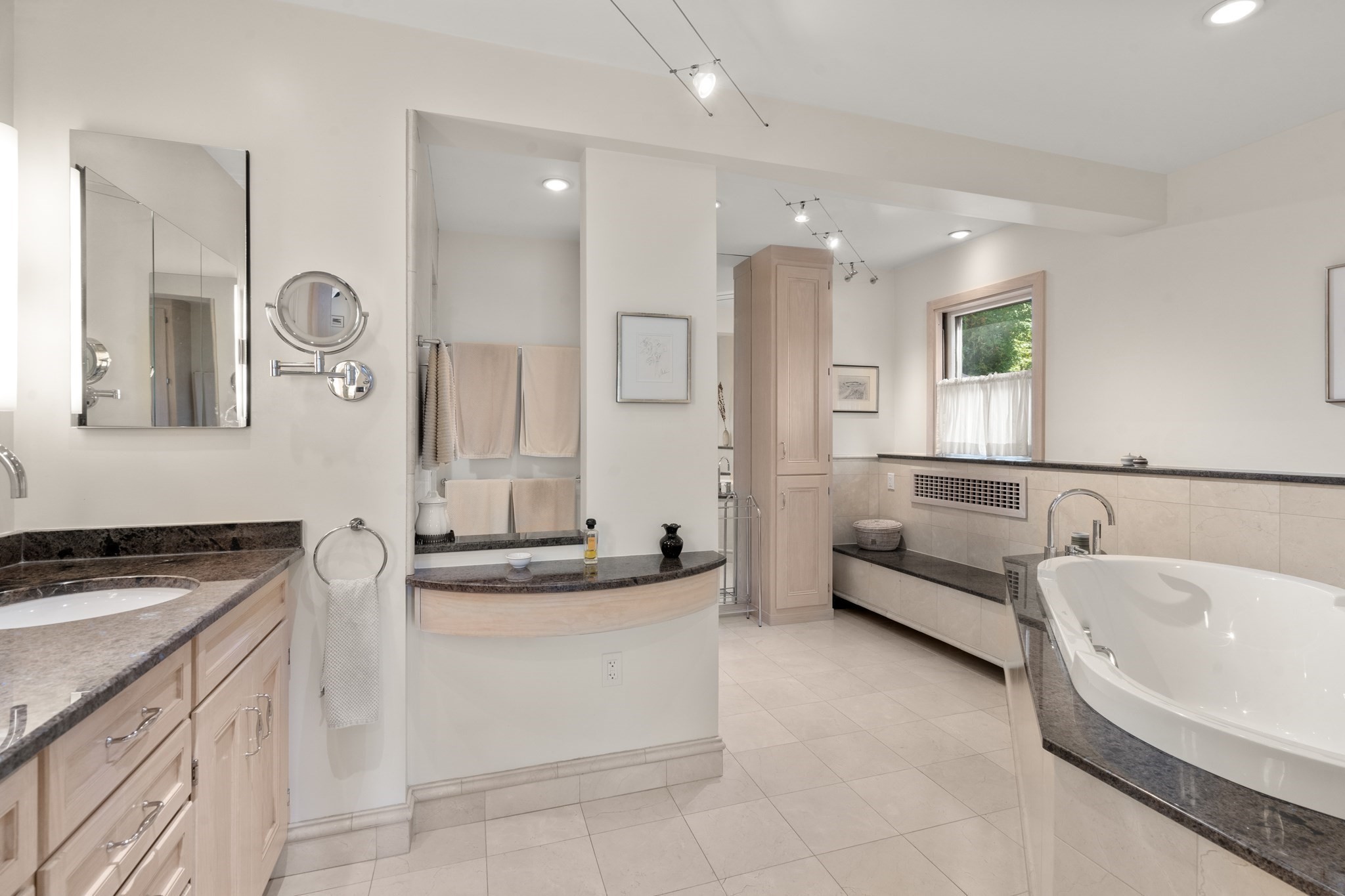 48 Hubbard Park Road, Cambridge, MA 02138 - Image 17