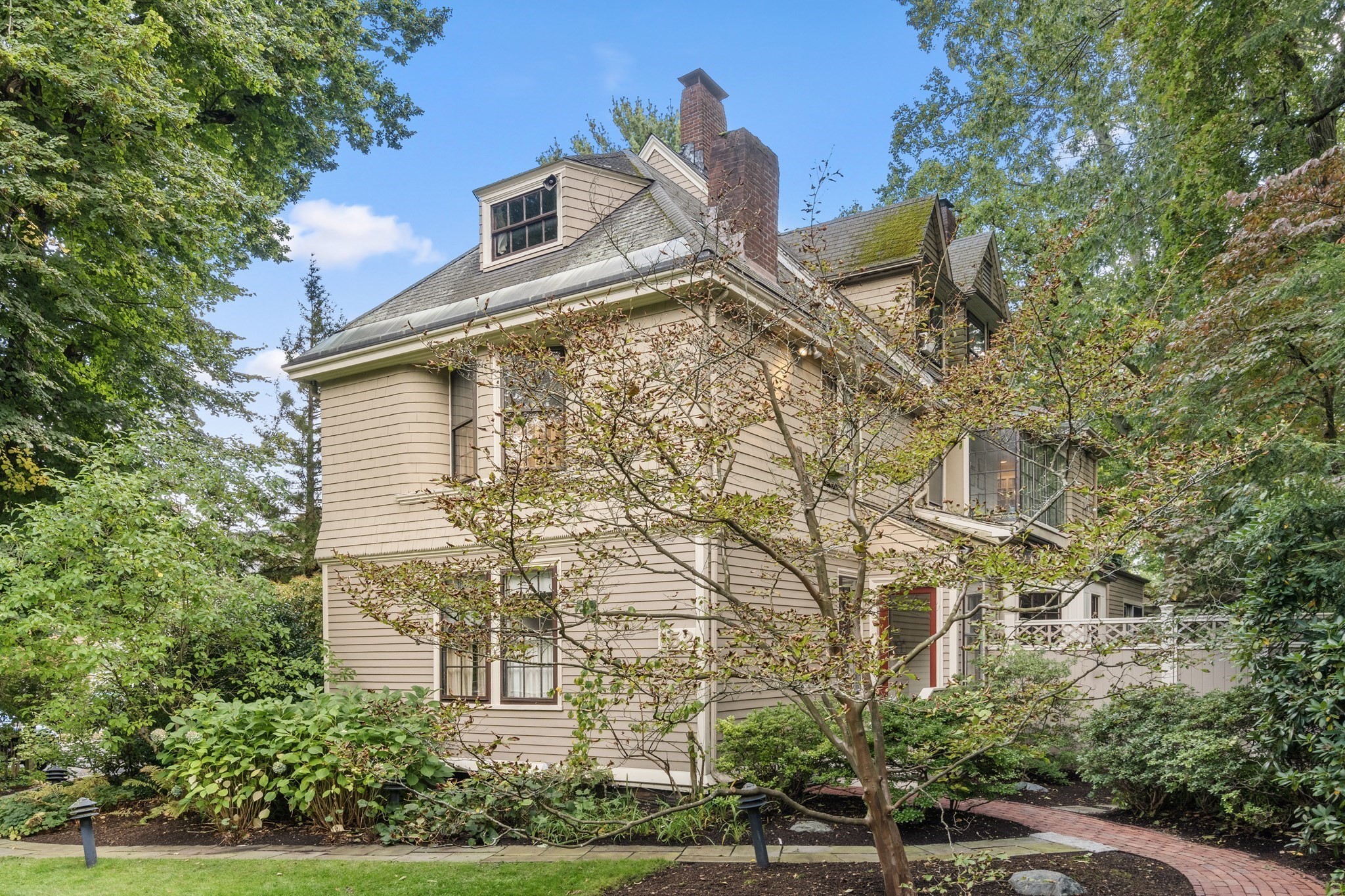 48 Hubbard Park Road, Cambridge, MA 02138 - Image 31