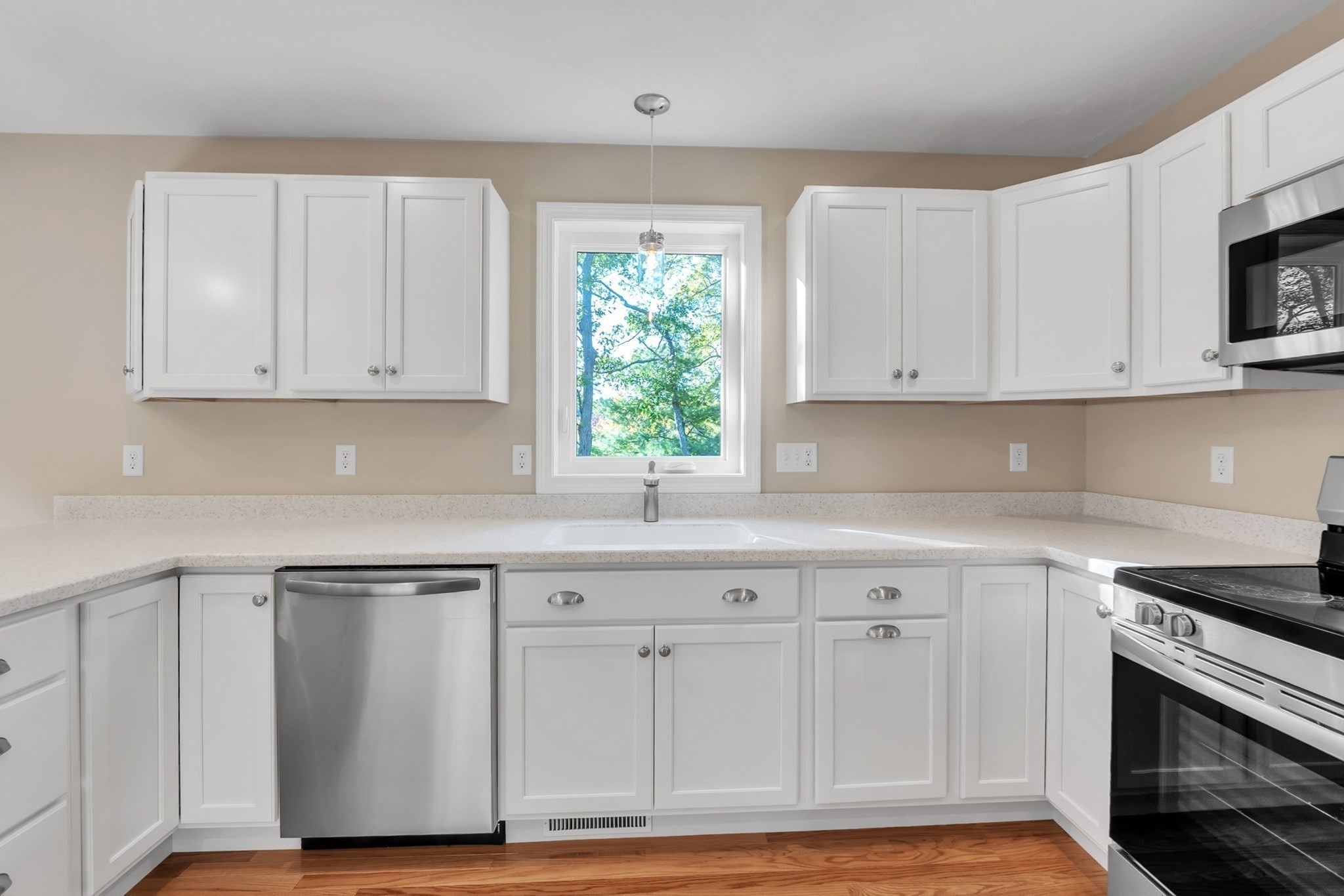18 Columbine Rd, Mansfield, MA 02048 - Image 12