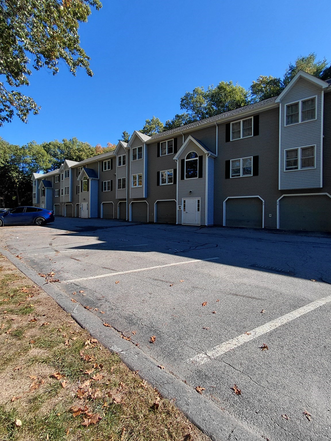 124 Tennis Plaza Rd Unit 51, Dracut, MA 01826