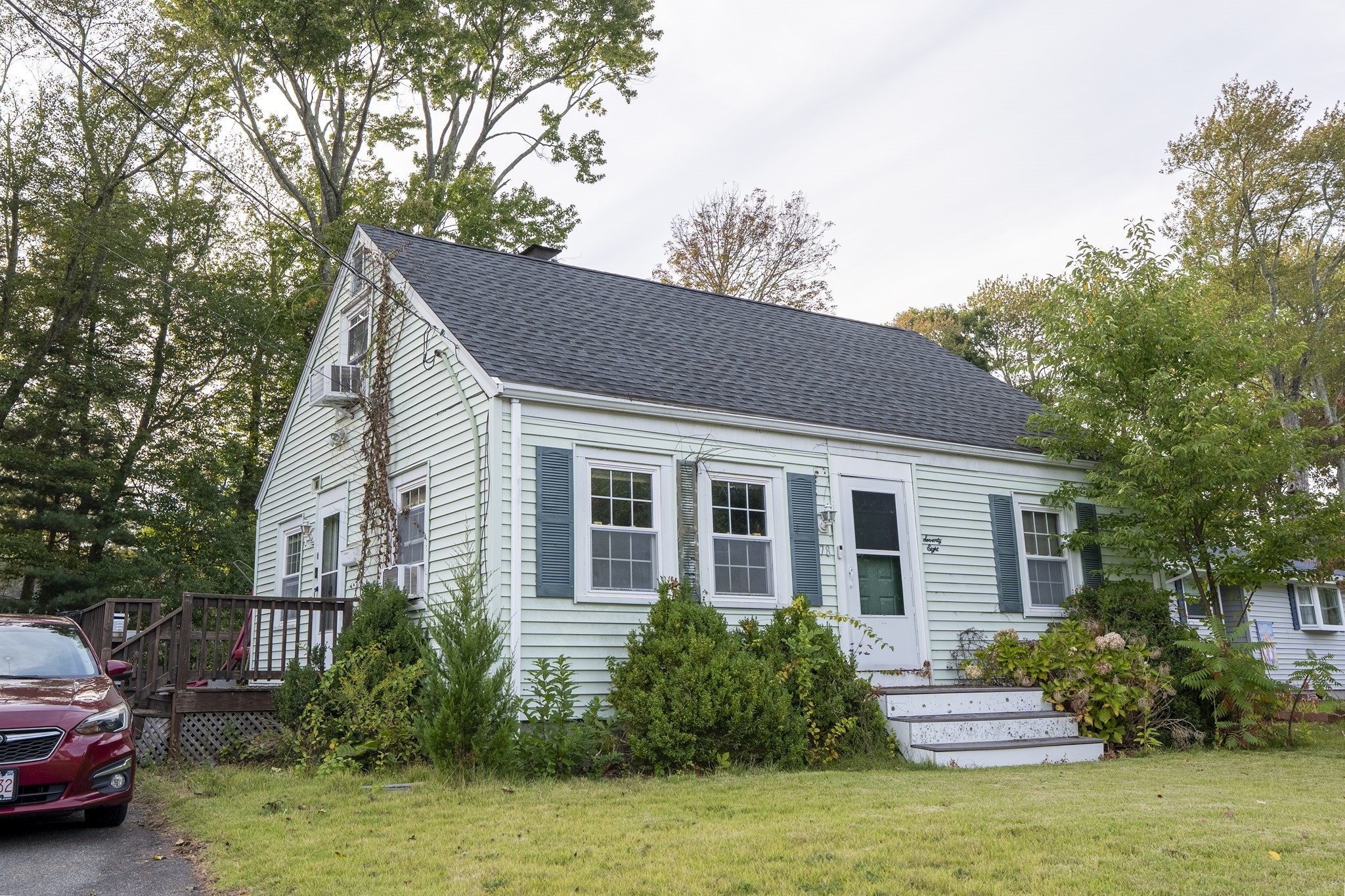 78 Keene St, Brockton, MA 02301