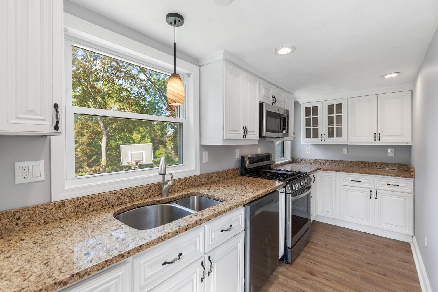 39 Garfield Ave, Woburn, MA 01801 - Image 6