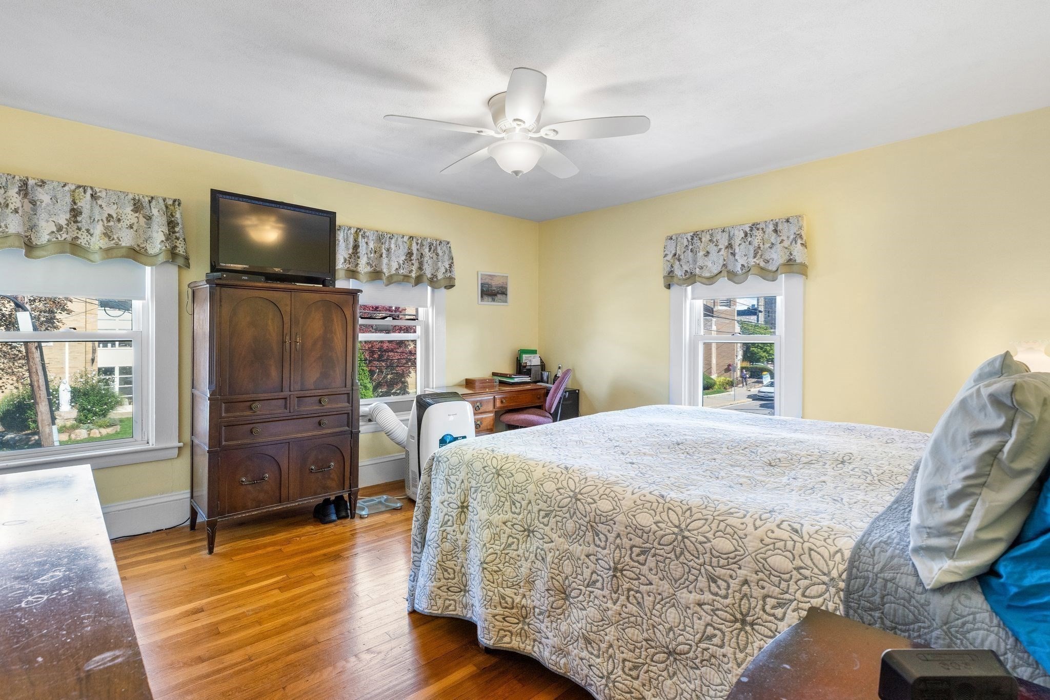 232 Nahatan St, Norwood, MA 02062 - Image 9