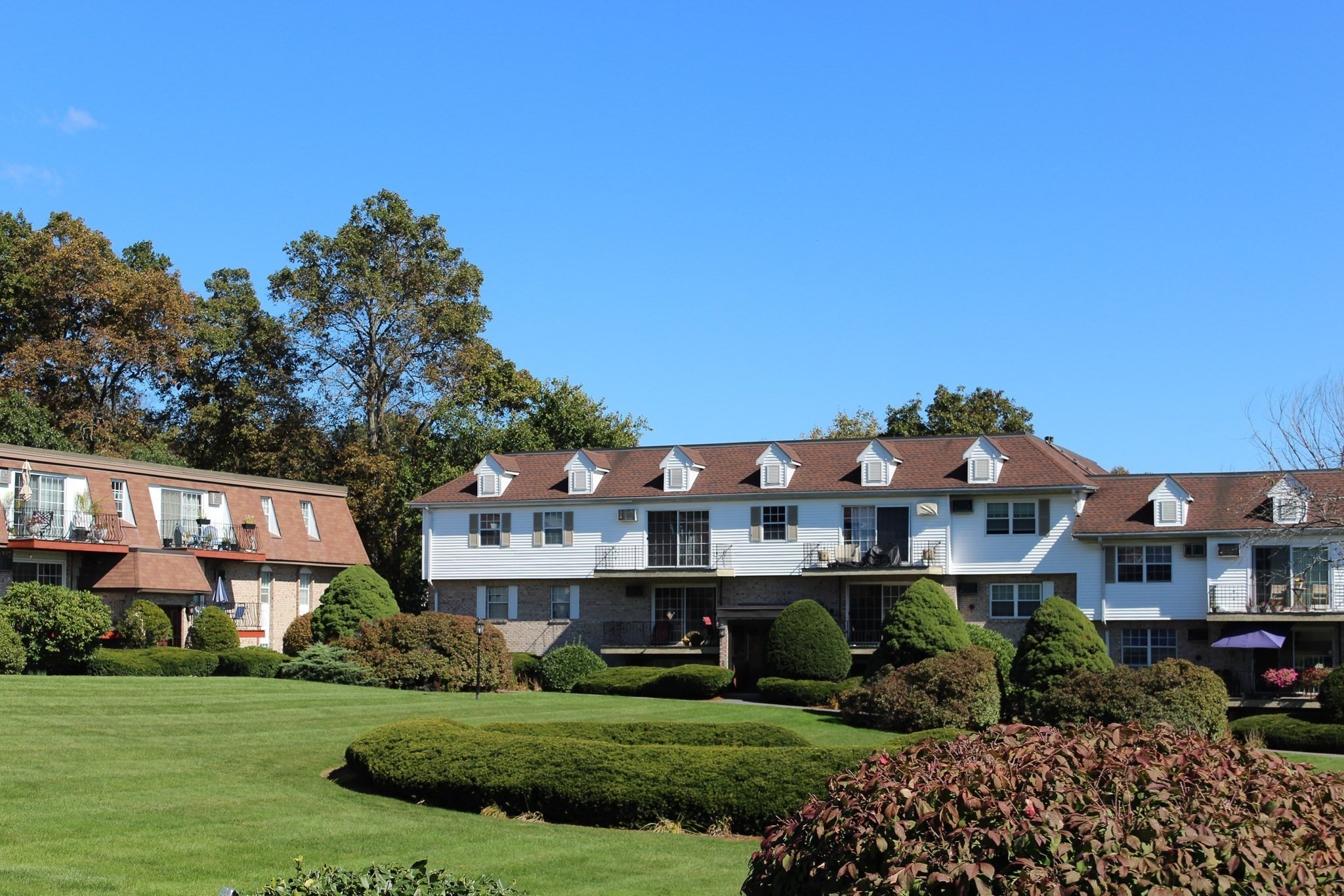 20 Williamsburg Ct Unit 21, Shrewsbury, MA 01545 - Image 2