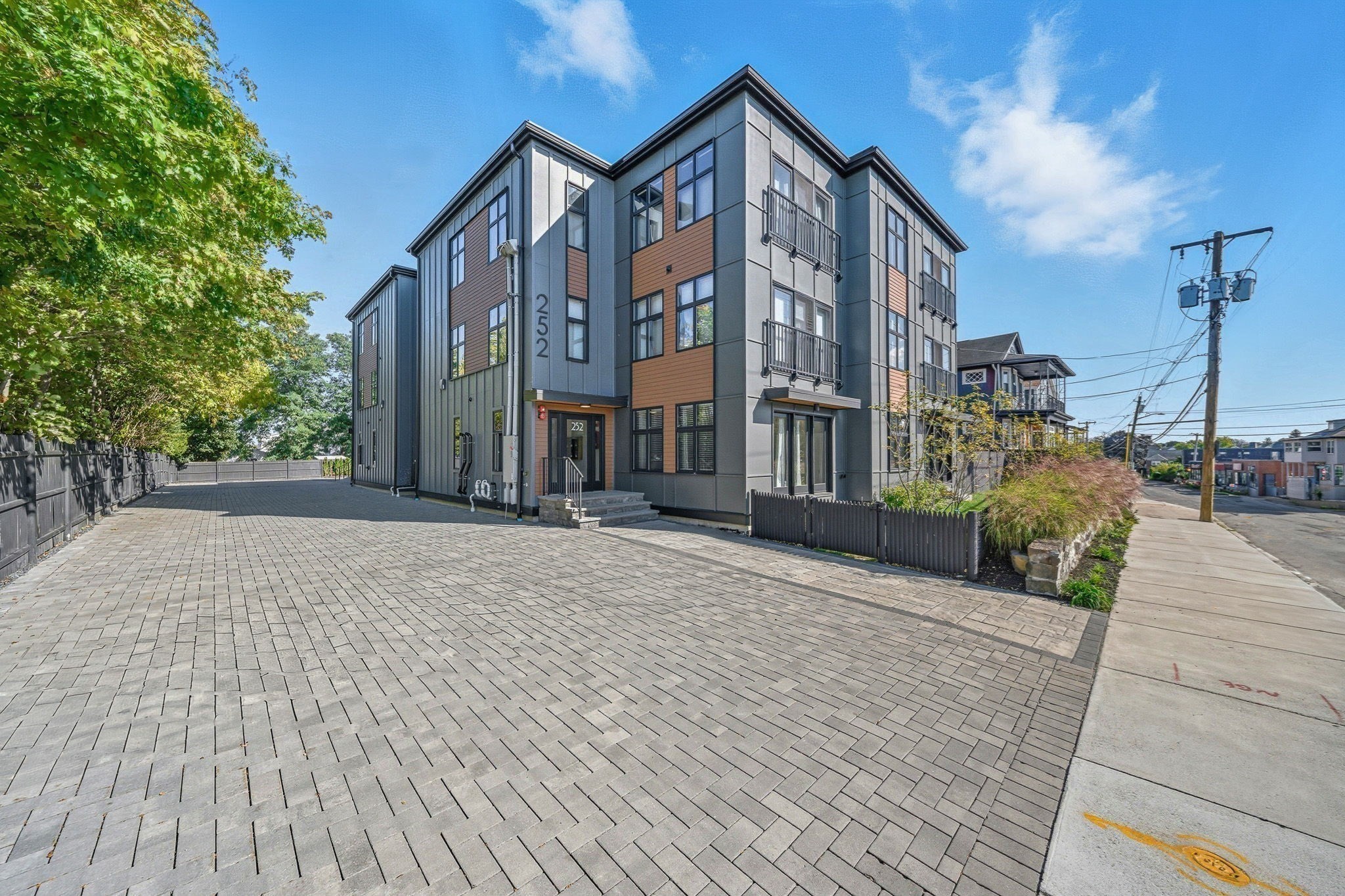 252 Main St Unit 101, Medford, MA 02155 - Image 2