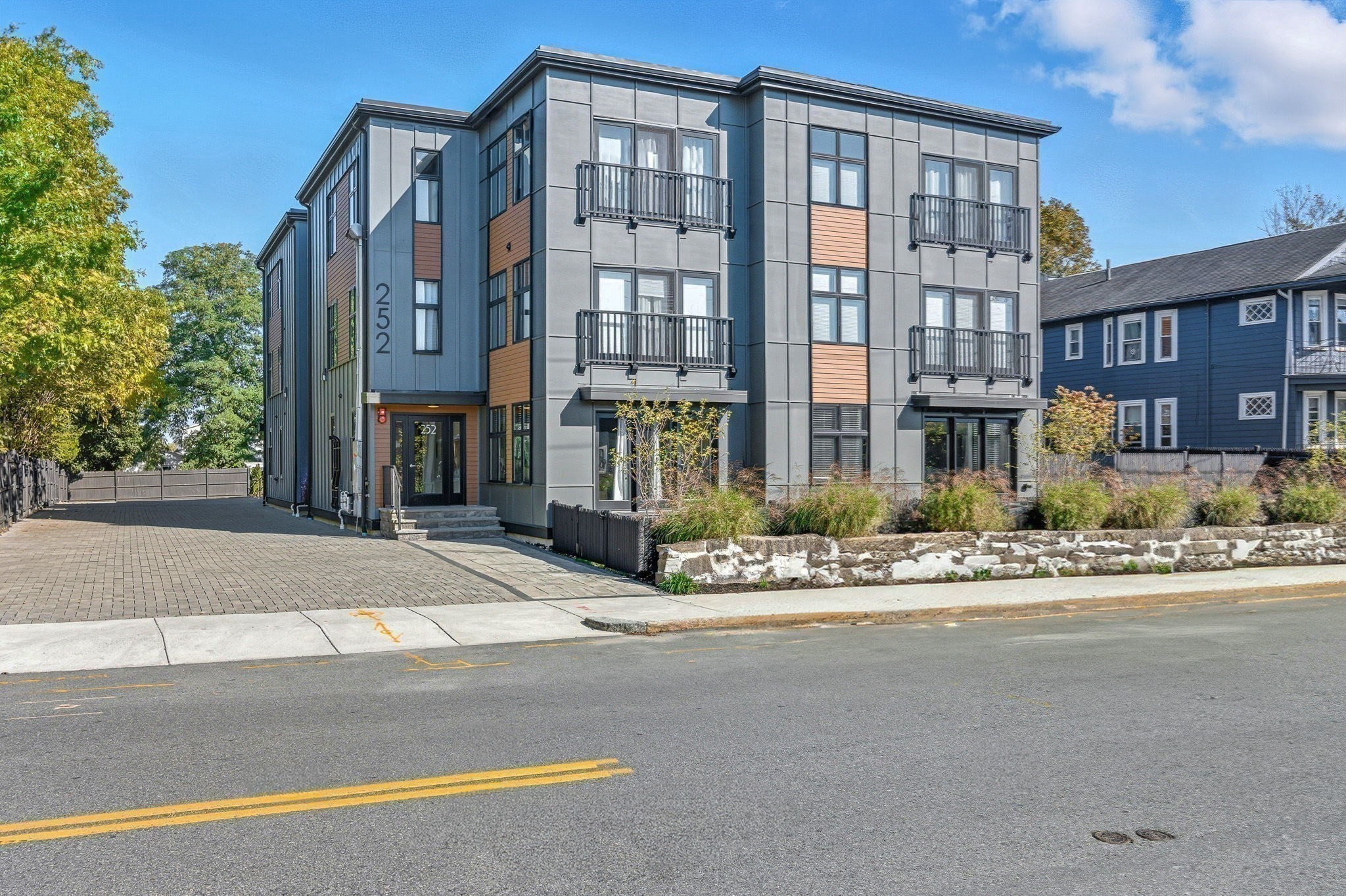 252 Main St Unit 101, Medford, MA 02155 - Image 3