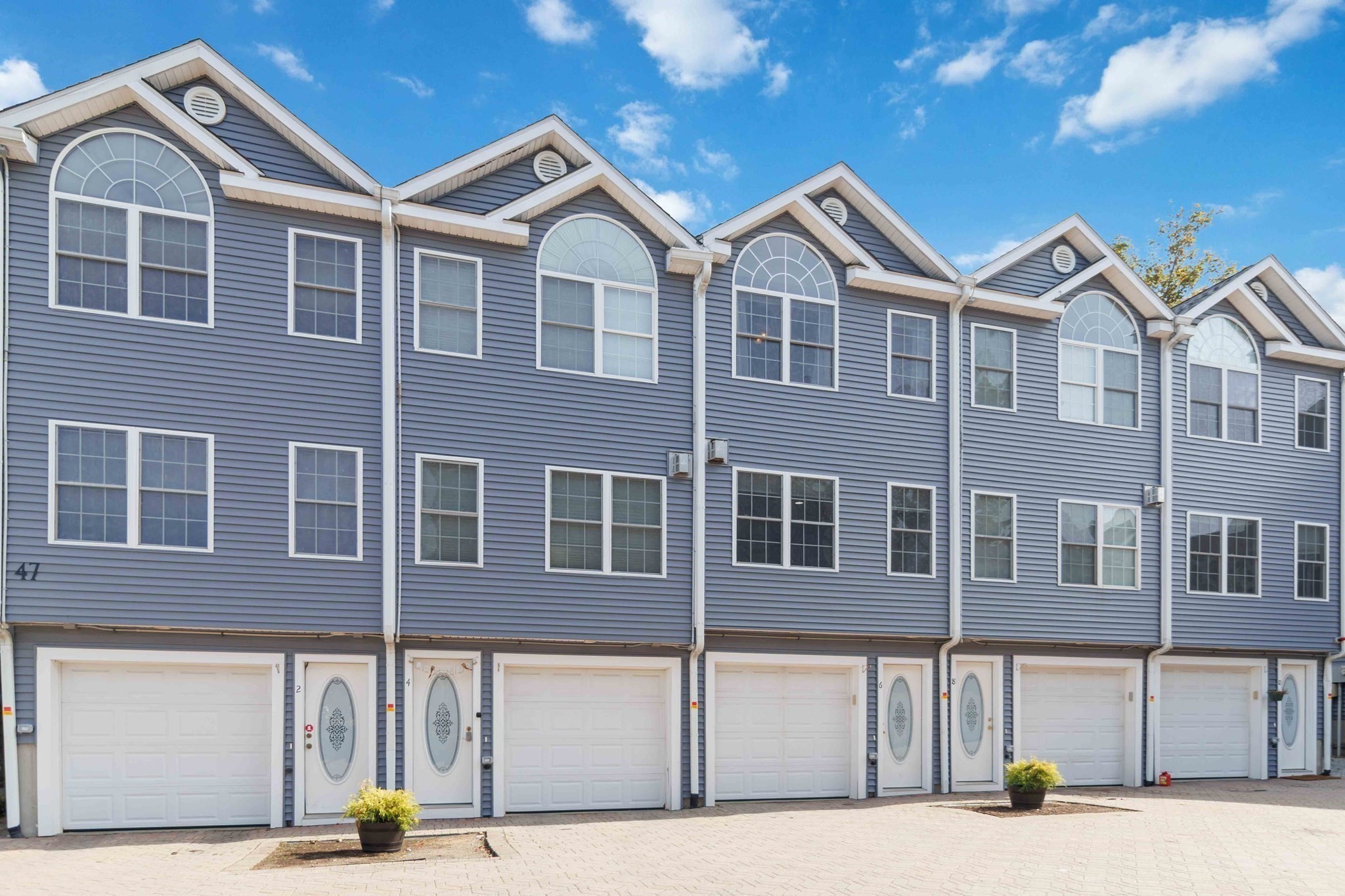 47 Alder St Unit 6, Waltham, MA 02453