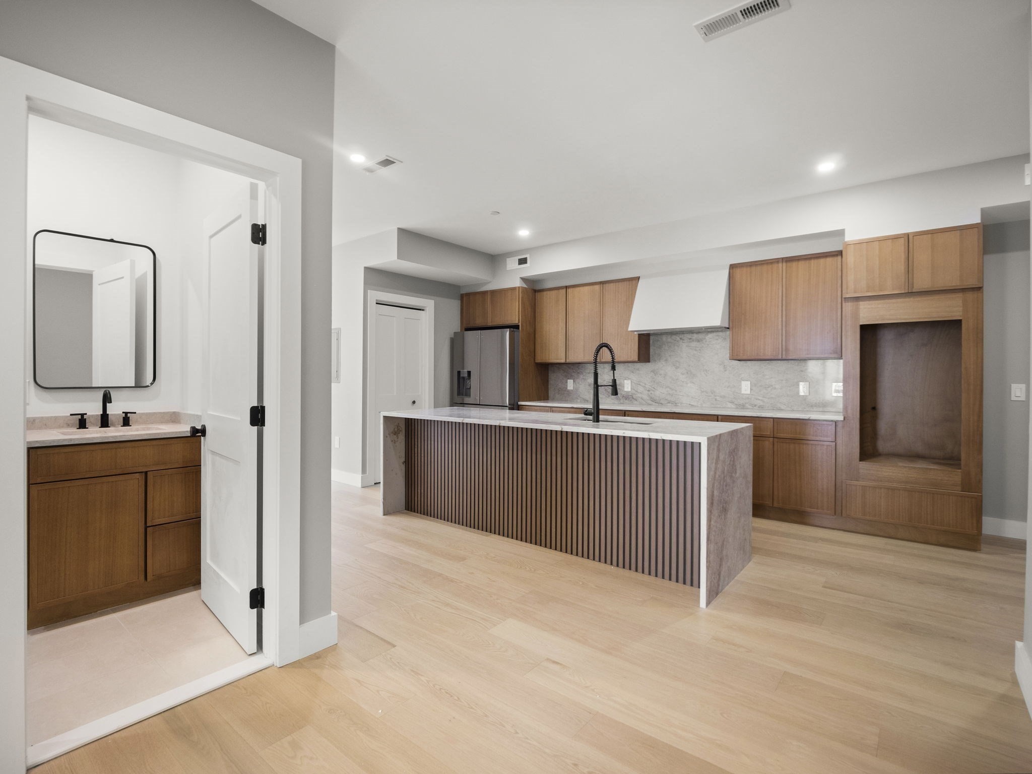 106 Bunker Hill St Unit 2P, Charlestown, Boston, MA 02129 - Image 4