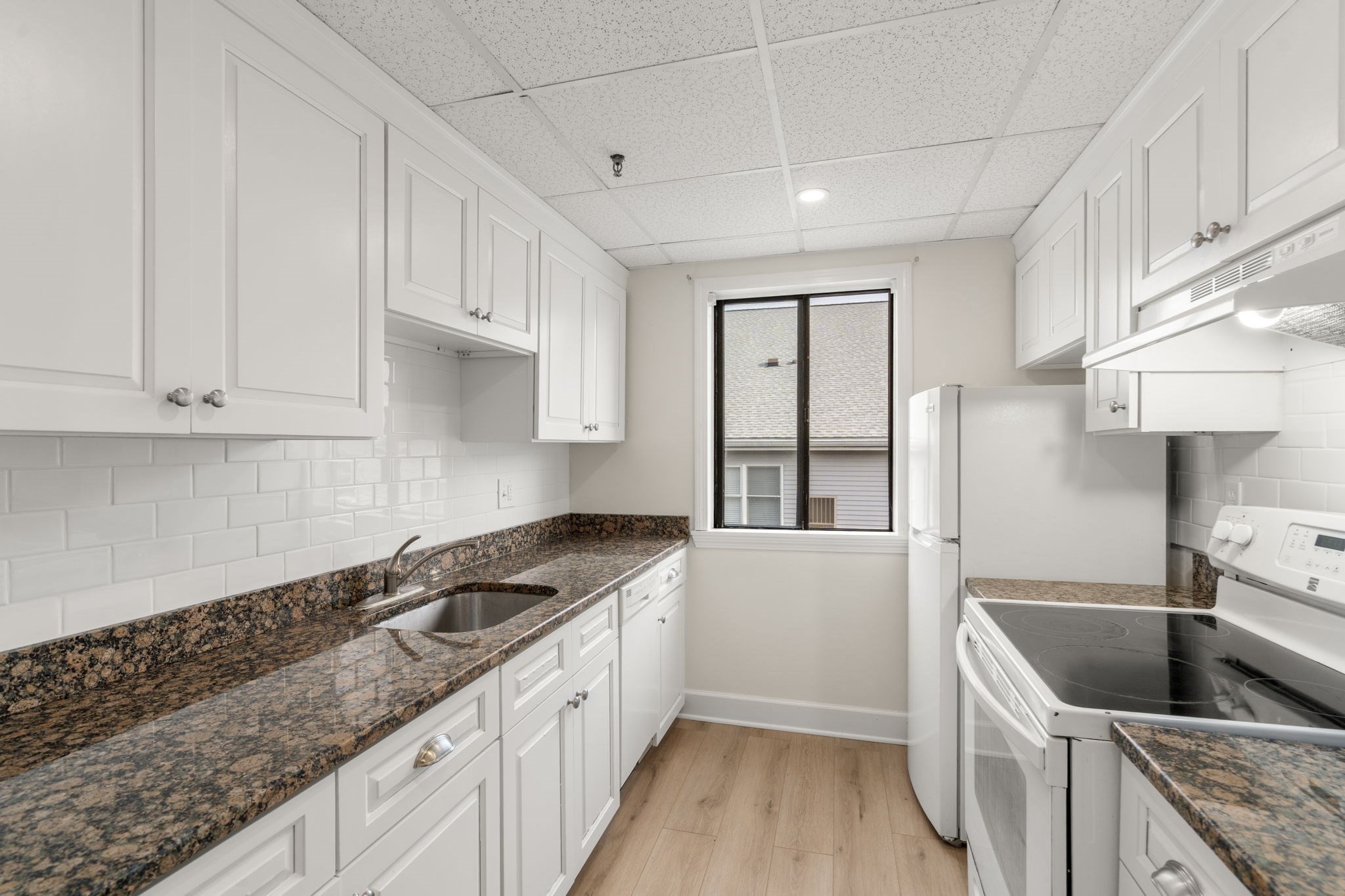 111 Foster St Unit 401, Peabody, MA 01960 - Image 10