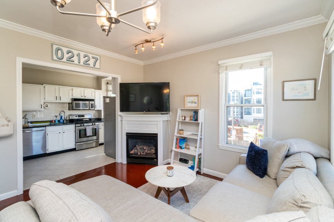201 D St Unit 2, South Boston, Boston, MA 02127 - Image 4