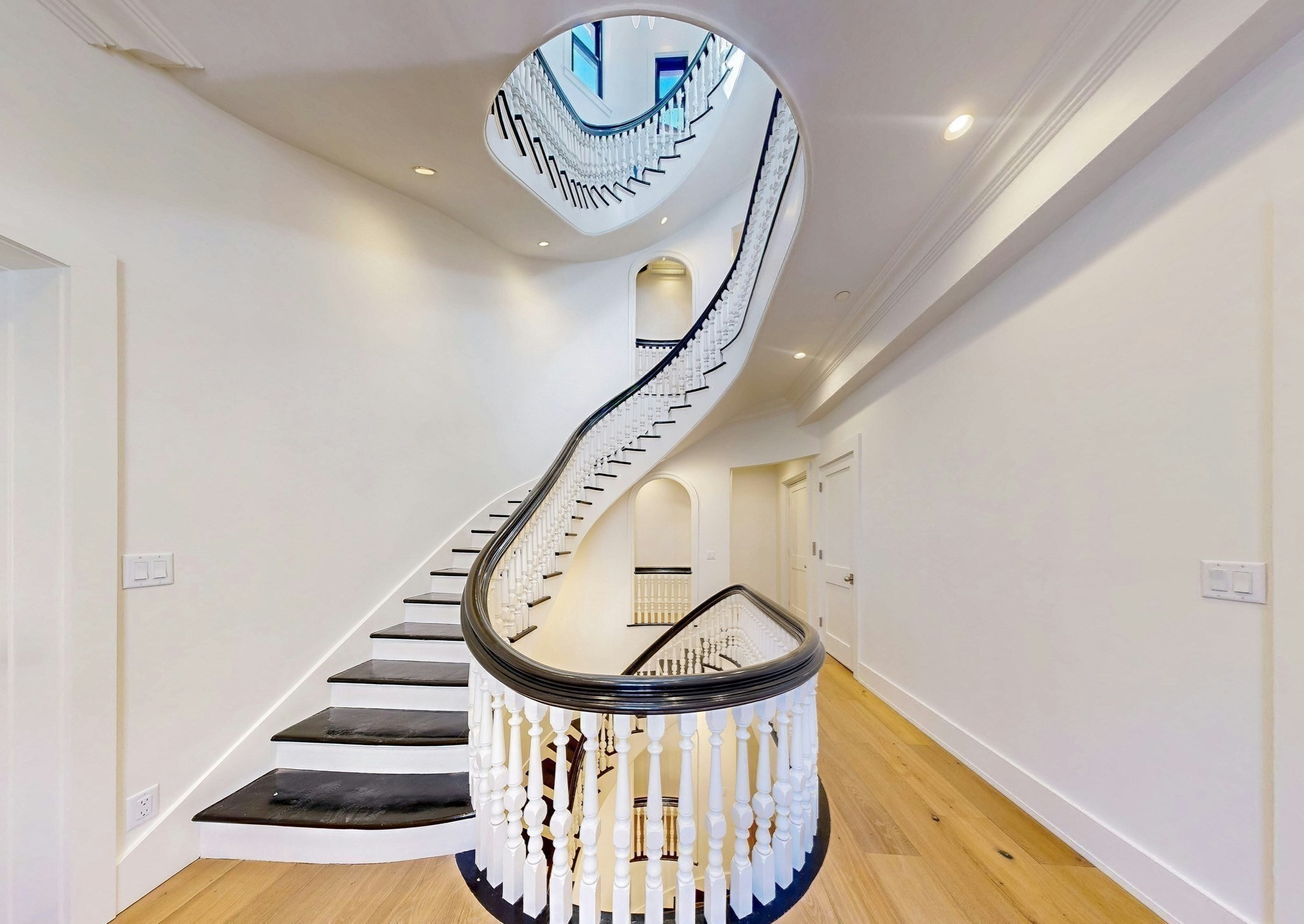 57 Hancock St, Beacon Hill, Boston, MA 02114 - Image 32