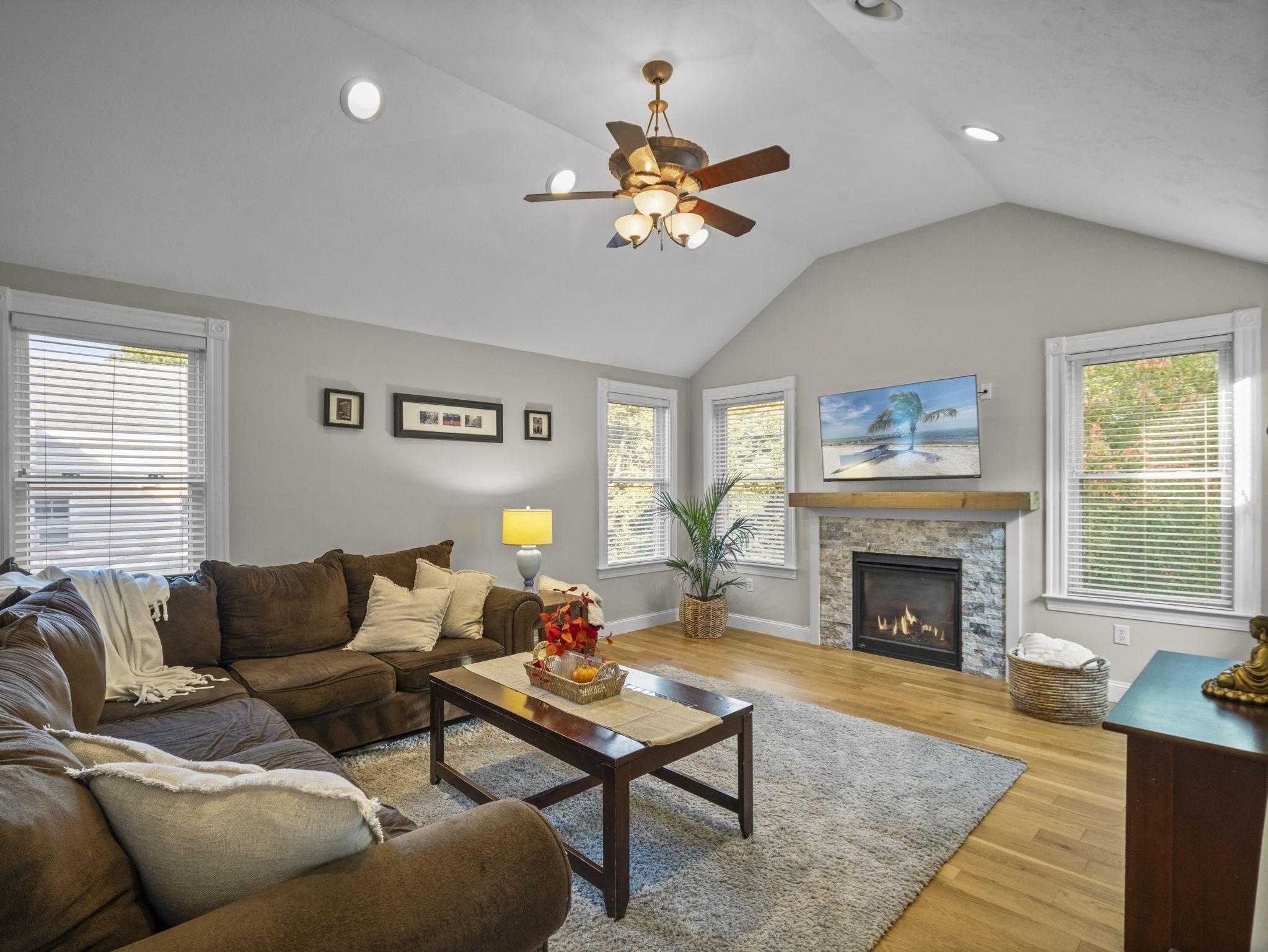 16 Cuba St, Andover, MA 01810