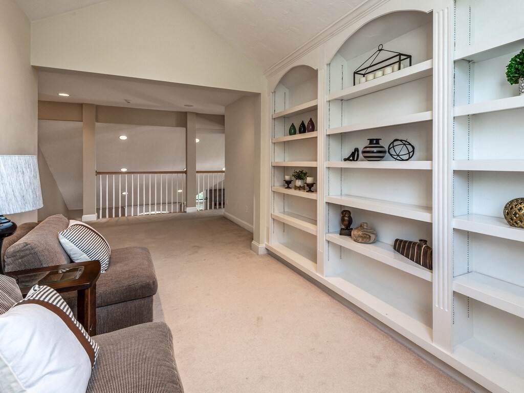 1 Carriage Hill Cir Unit 1, Southborough, MA 01772 - Image 17