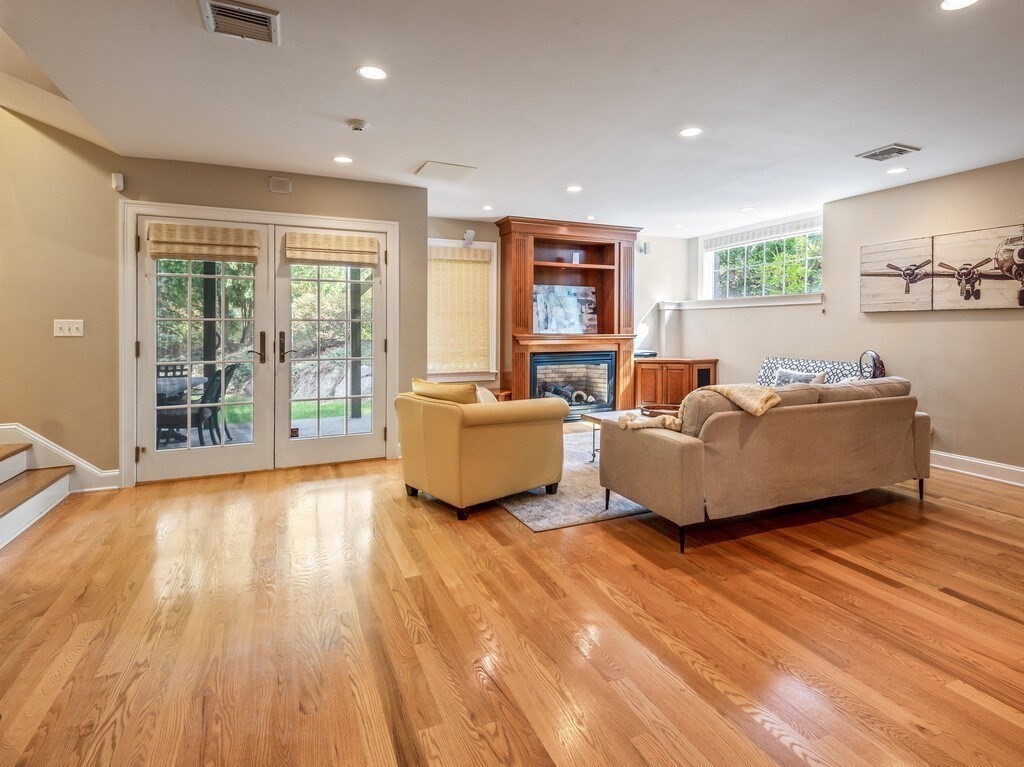 1 Carriage Hill Cir Unit 1, Southborough, MA 01772 - Image 20