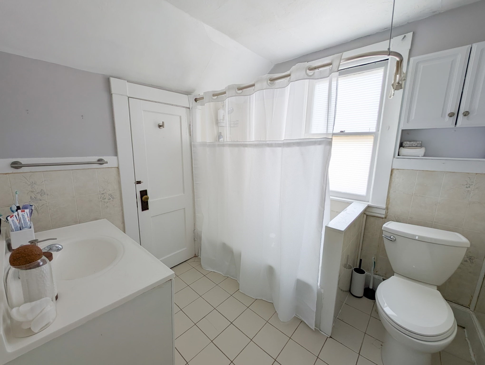 35 Carlton St, Springfield, MA 01108 - Image 13