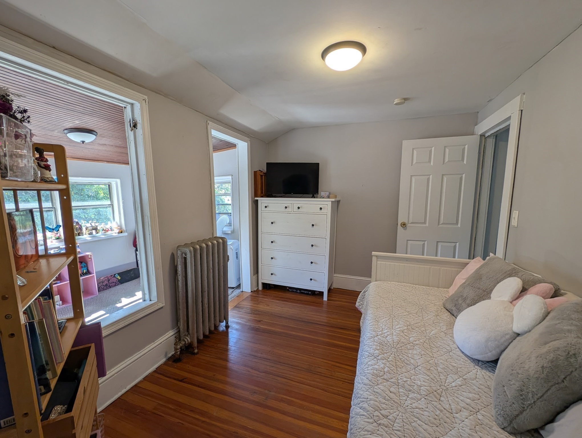 35 Carlton St, Springfield, MA 01108 - Image 15