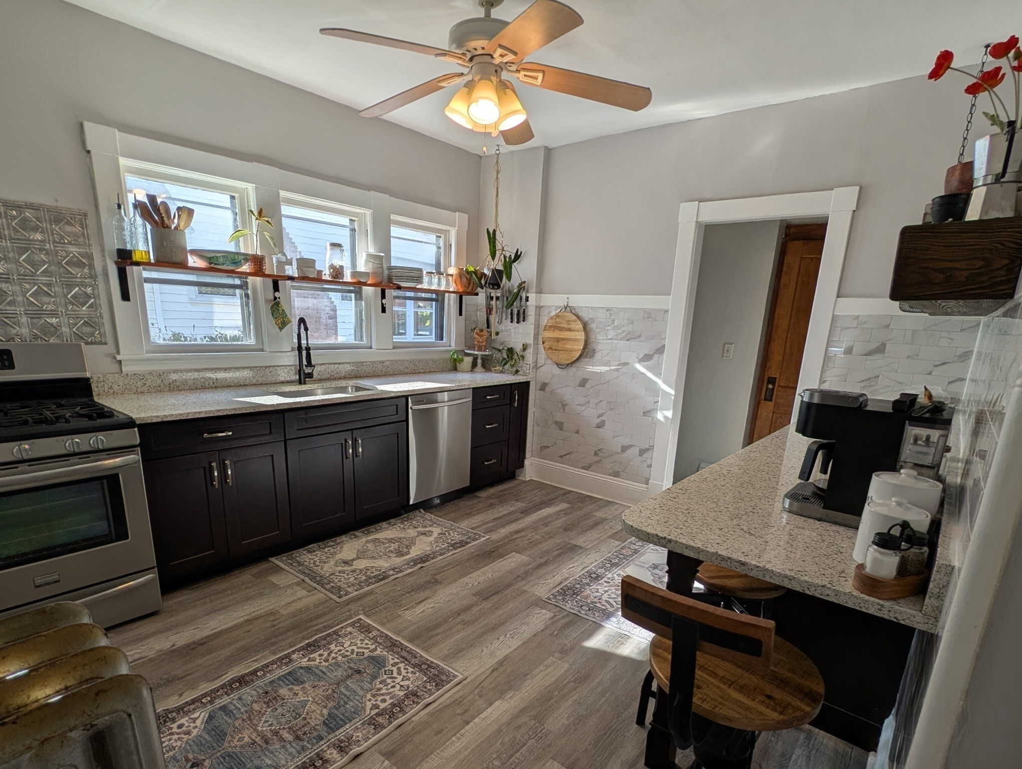 35 Carlton St, Springfield, MA 01108 - Image 3