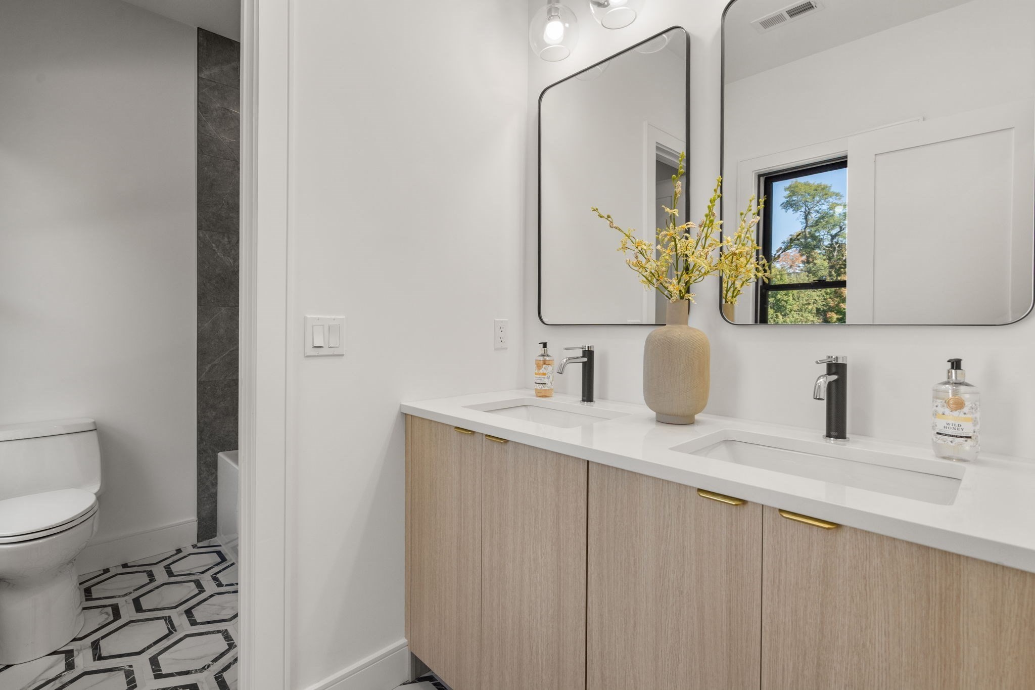 180 Hunnewell Ave Unit 180, Newton, MA 02458 - Image 17