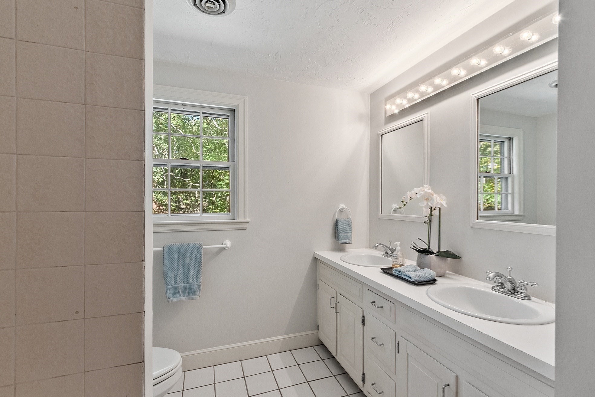 2 Partridge Hill Rd, Dover, MA 02030 - Image 25