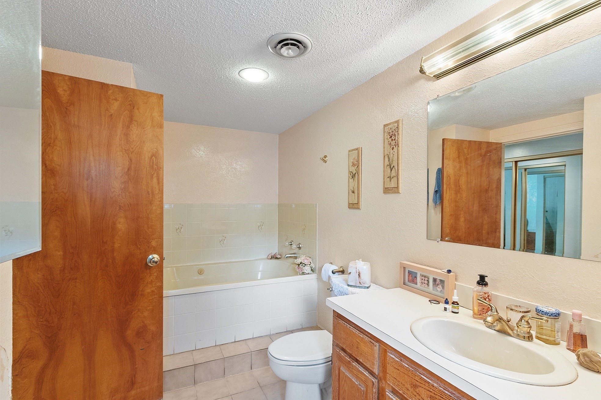 102 Captain Eames Cir Unit 102, Ashland, MA 01721 - Image 17