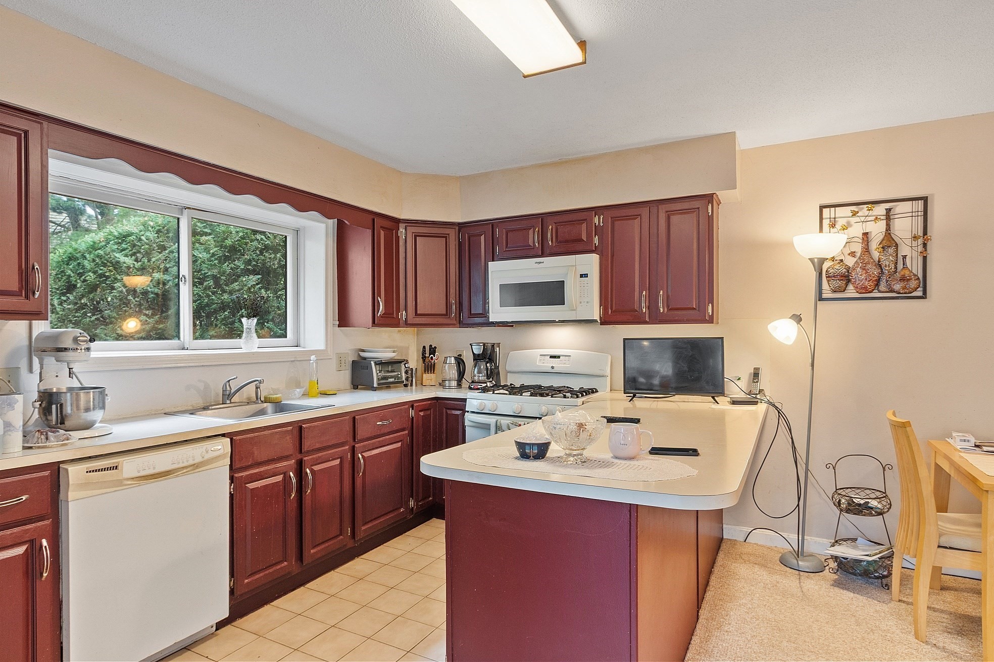102 Captain Eames Cir Unit 102, Ashland, MA 01721 - Image 4