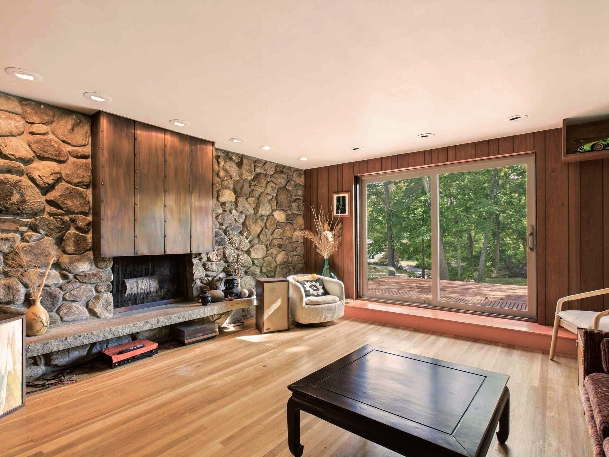 81 Bartlett St, Chelmsford, MA 01824 - Image 3