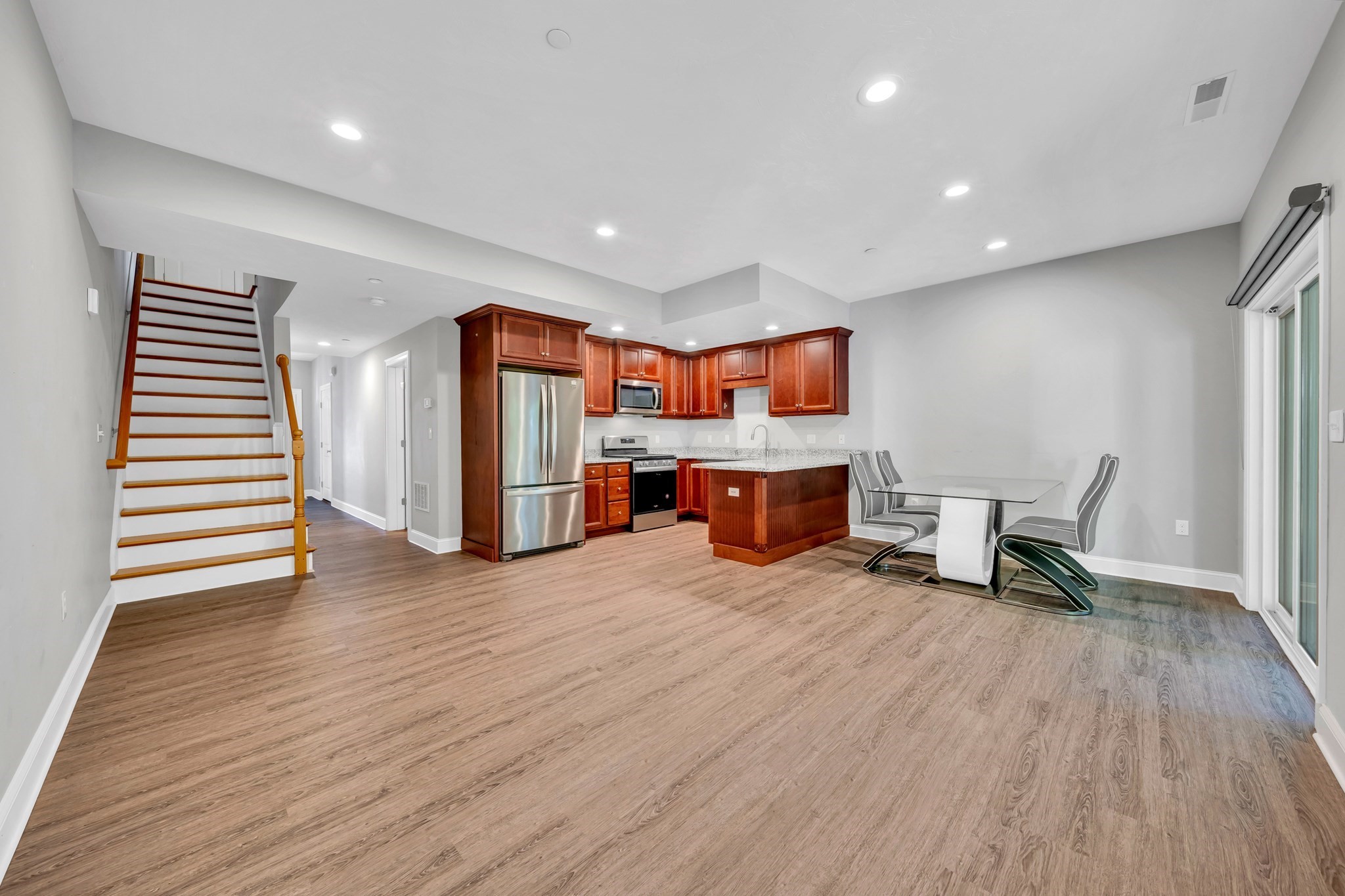 1455 Main St Unit 8, Tewksbury, MA 01876