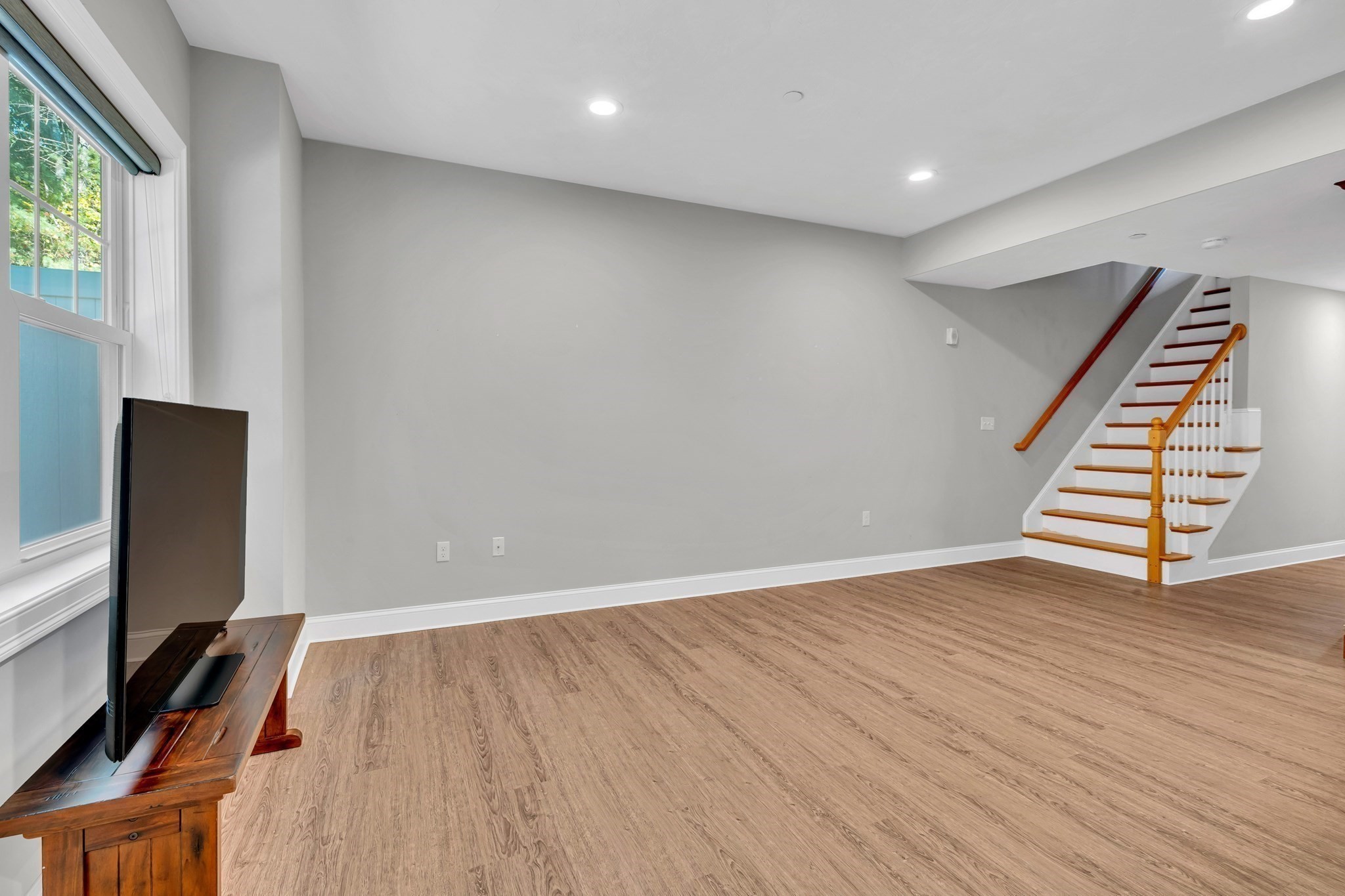 1455 Main St Unit 8, Tewksbury, MA 01876 - Image 4