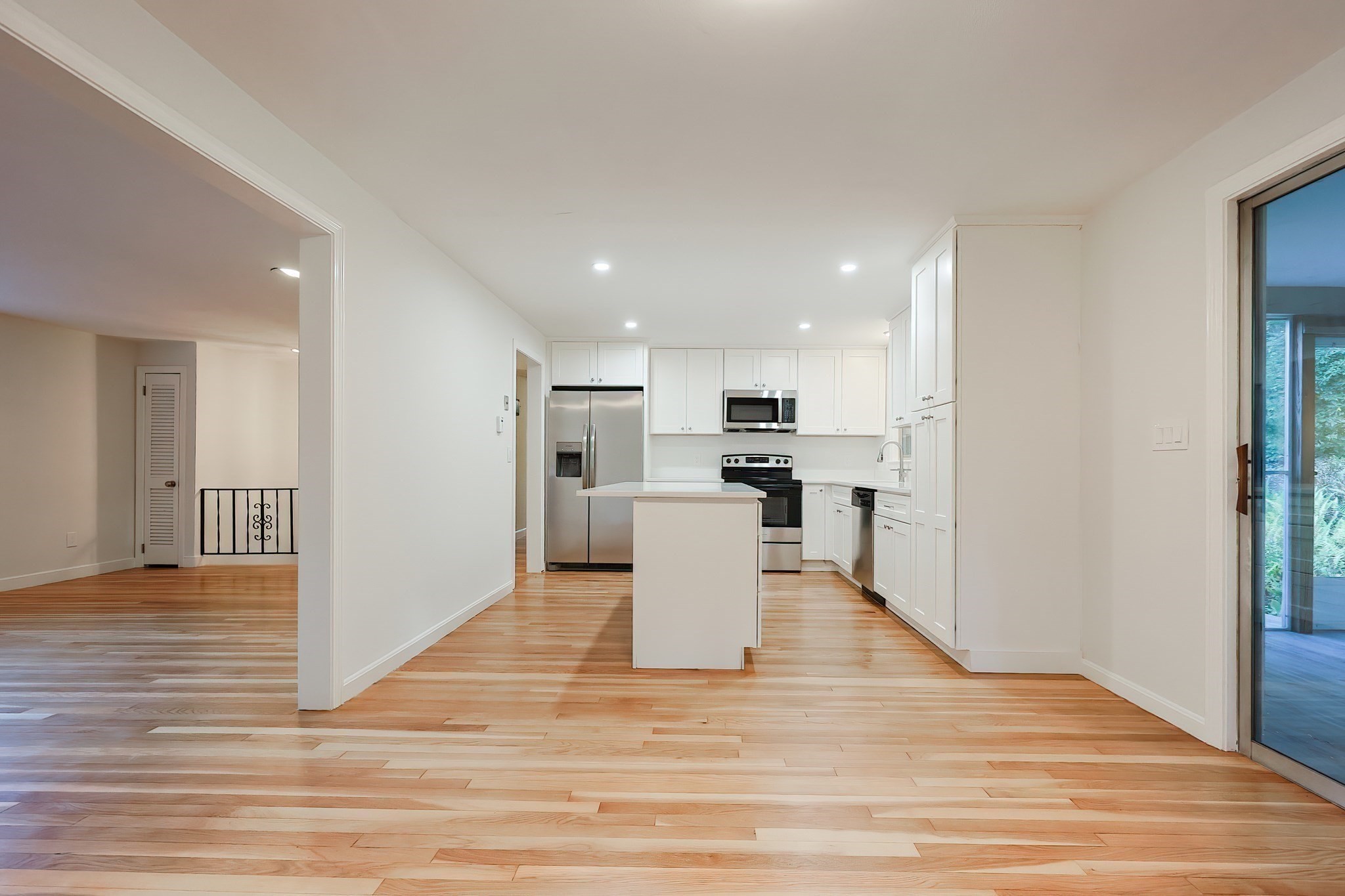 327 Singletary Ln, Framingham, MA 01702 - Image 11