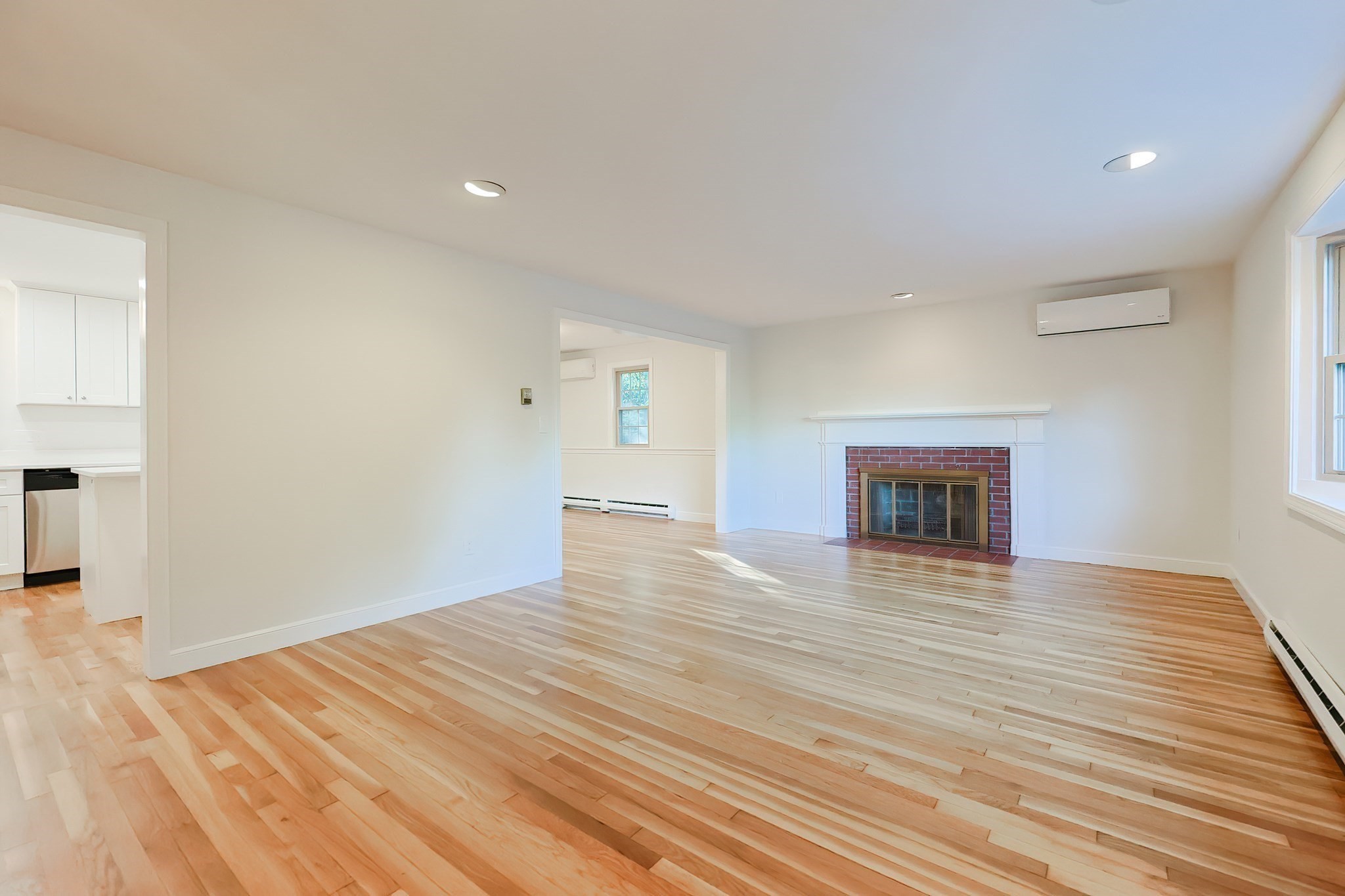 327 Singletary Ln, Framingham, MA 01702 - Image 4