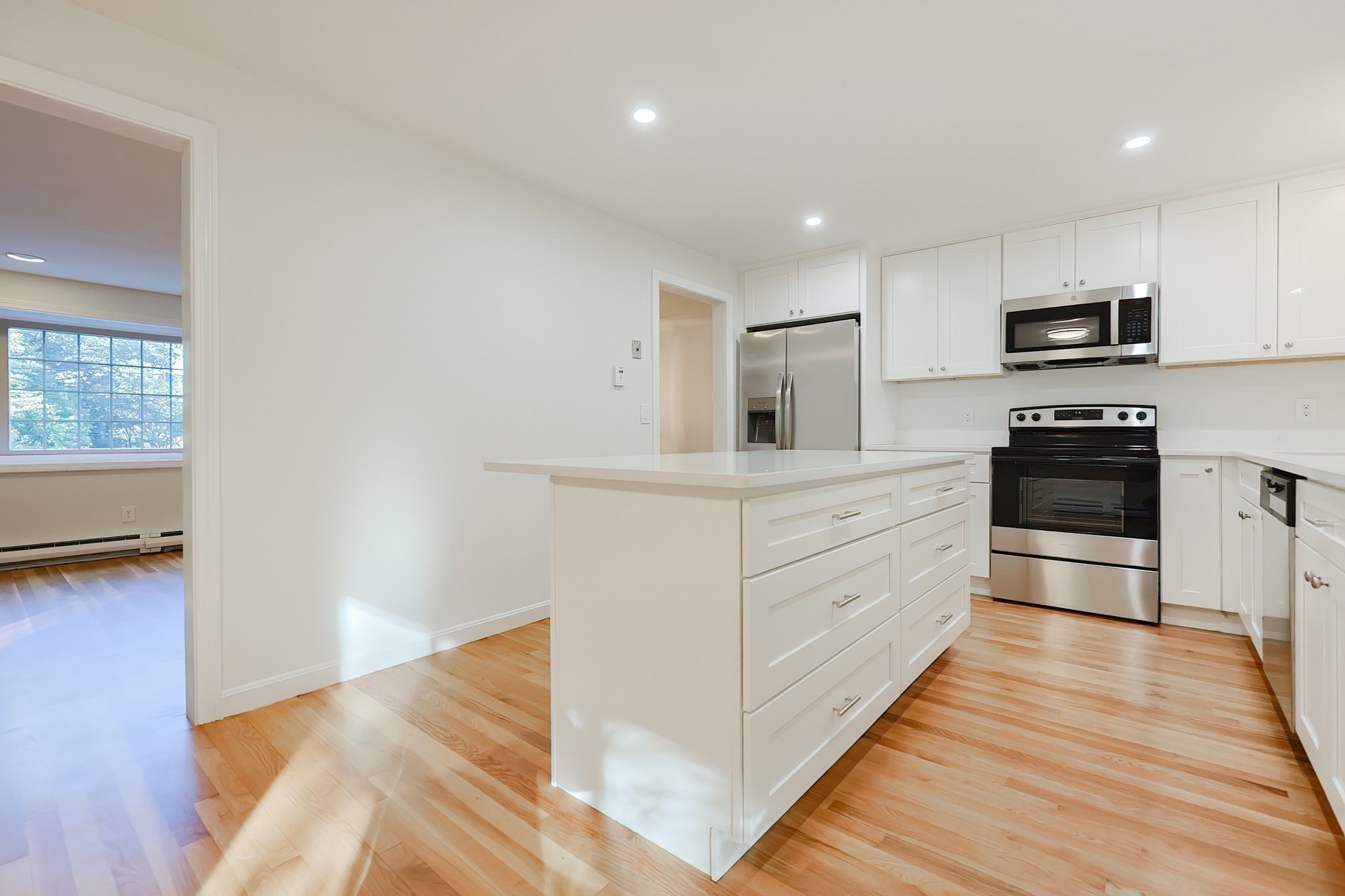 327 Singletary Ln, Framingham, MA 01702 - Image 8