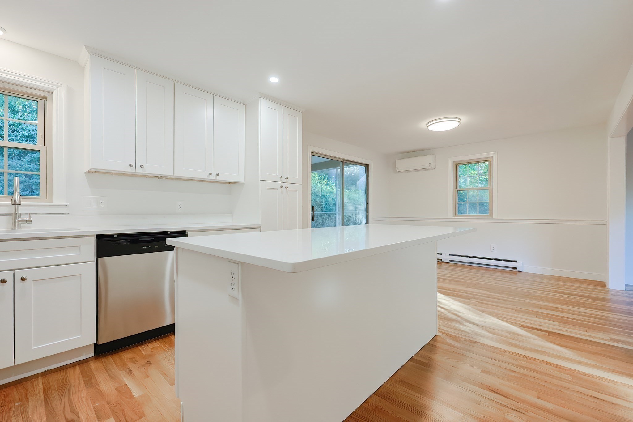 327 Singletary Ln, Framingham, MA 01702 - Image 10