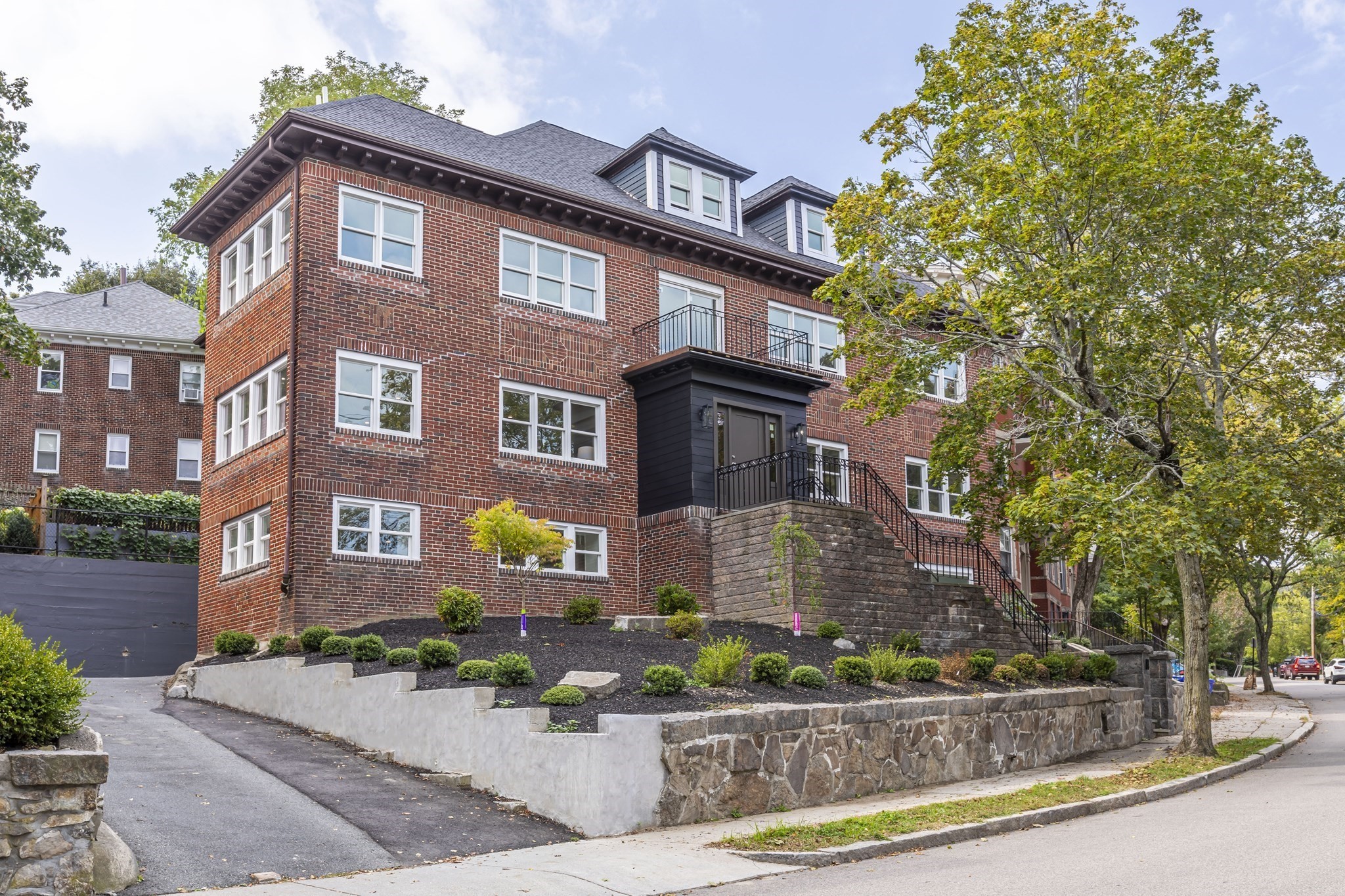 84 Winthrop Rd, Brookline, MA 02445