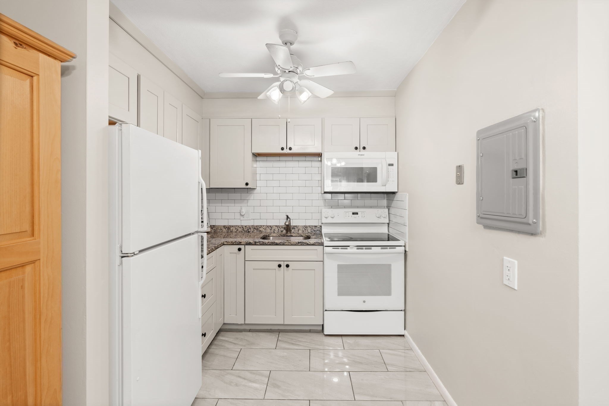416 Belgrade Ave Unit 25, West Roxbury, Boston, MA 02132 - Image 10
