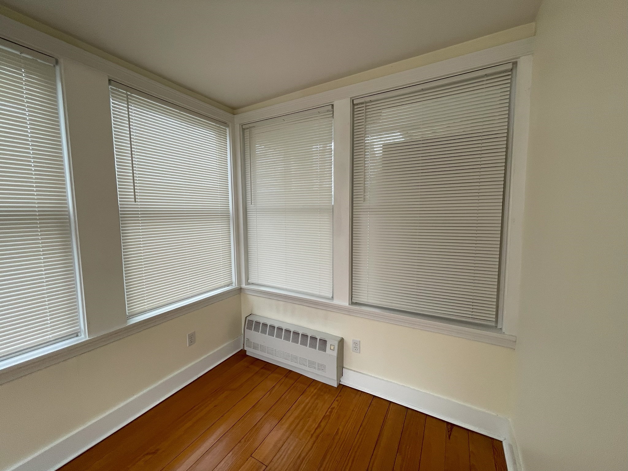 22 Walnut Place Unit 1, Newton, MA 02460 - Image 4