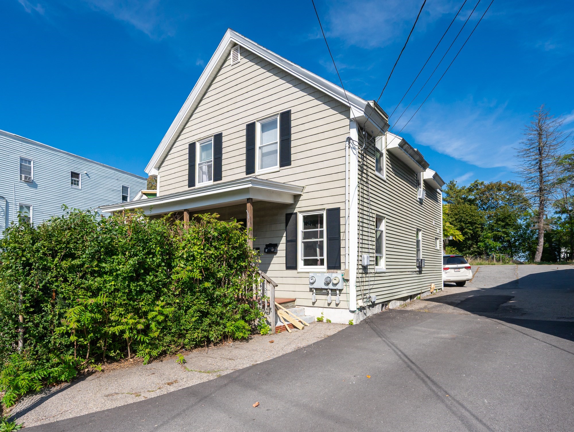 13 Woodland St, Lawrence, MA 01841