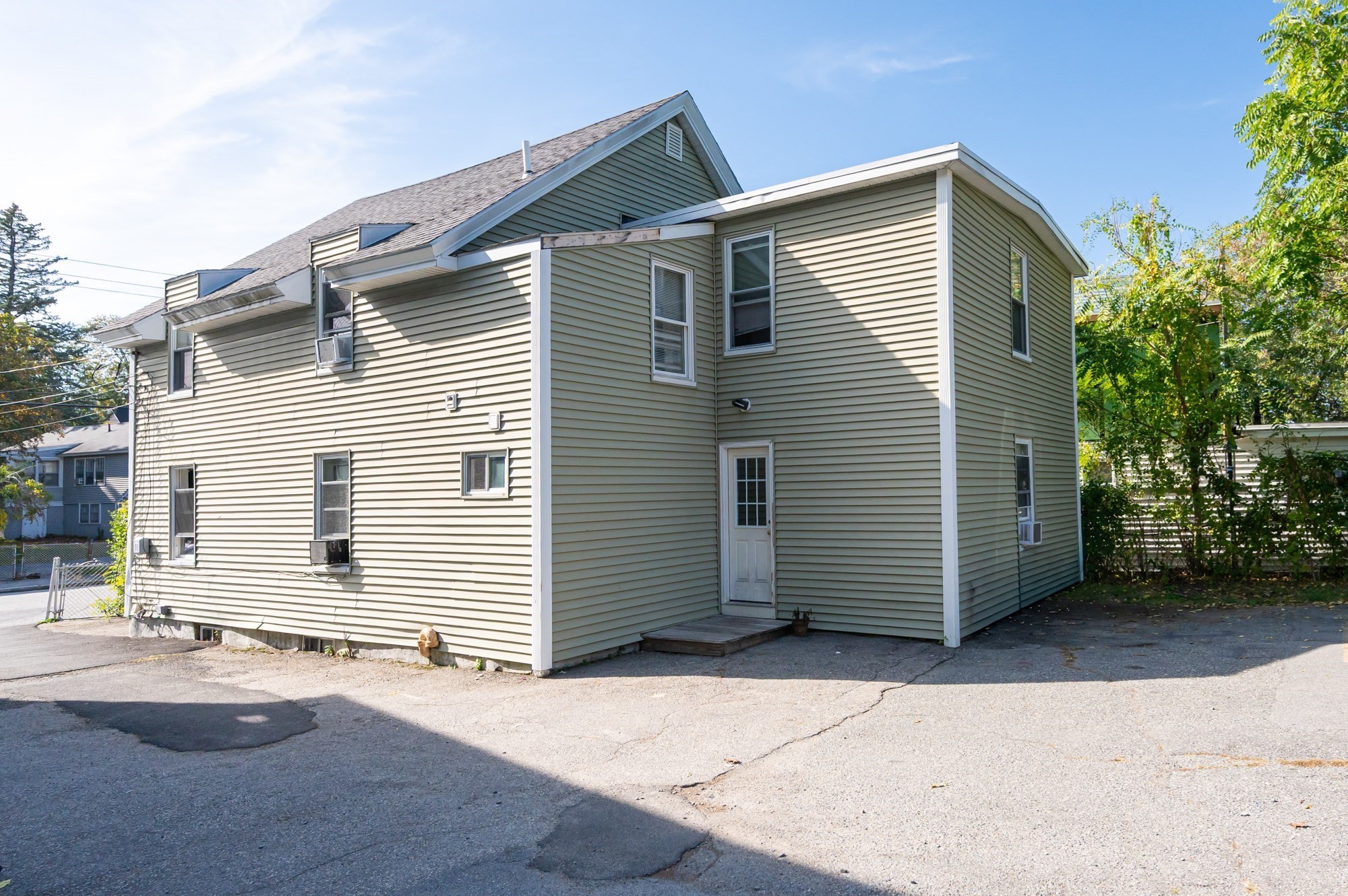 13 Woodland St, Lawrence, MA 01841 - Image 2
