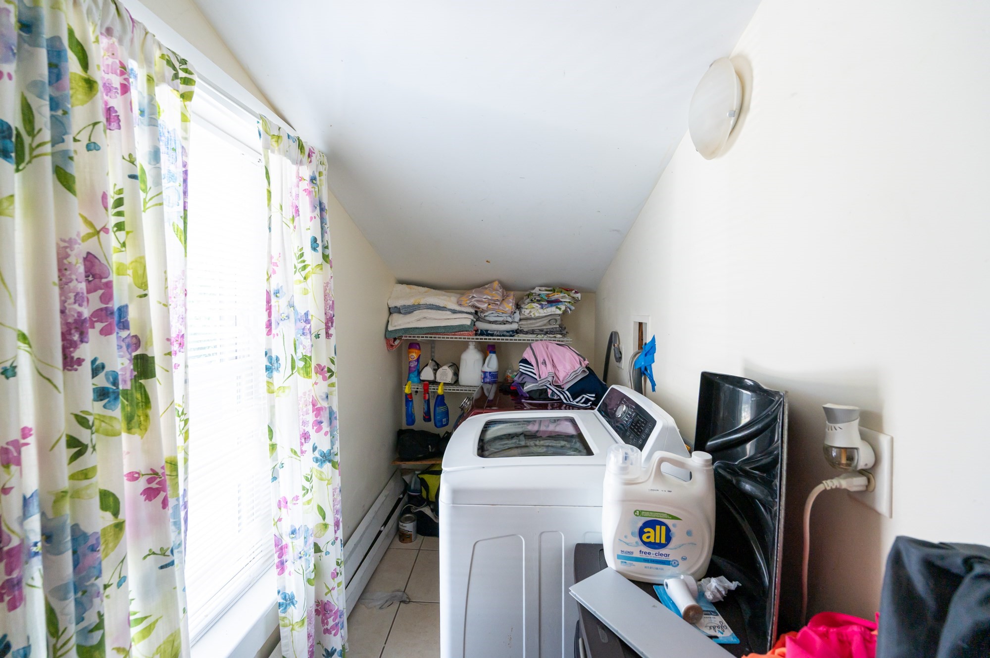 13 Woodland St, Lawrence, MA 01841 - Image 32