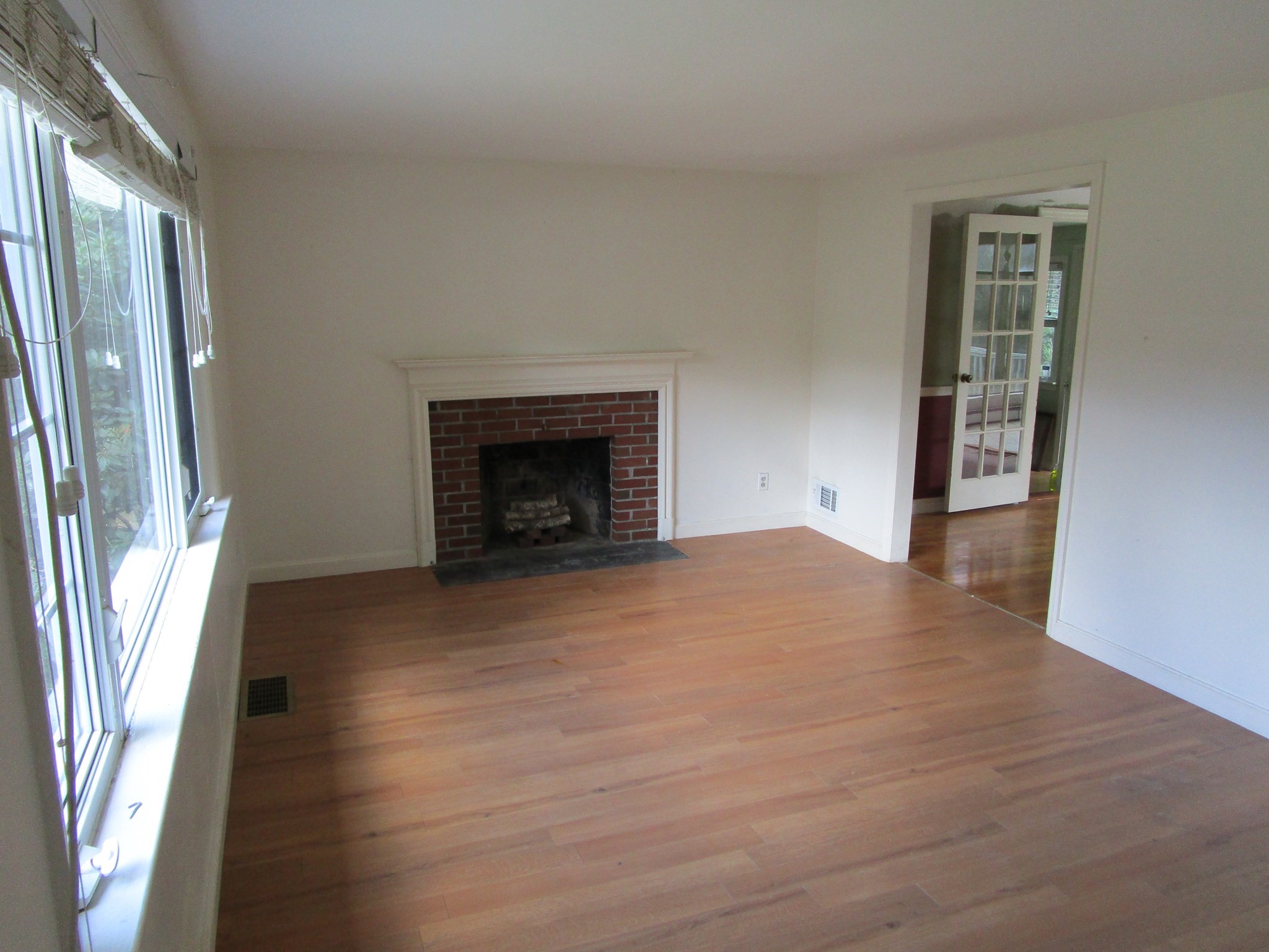 16 Munroe Ave, Reading, MA 01867 - Image 2