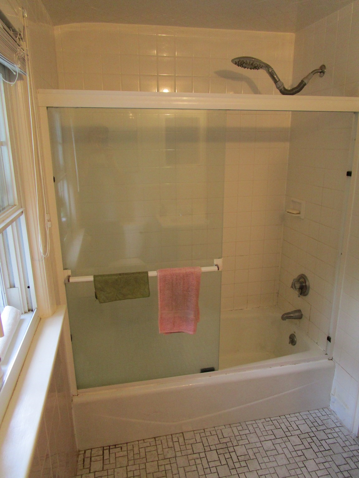 16 Munroe Ave, Reading, MA 01867 - Image 27