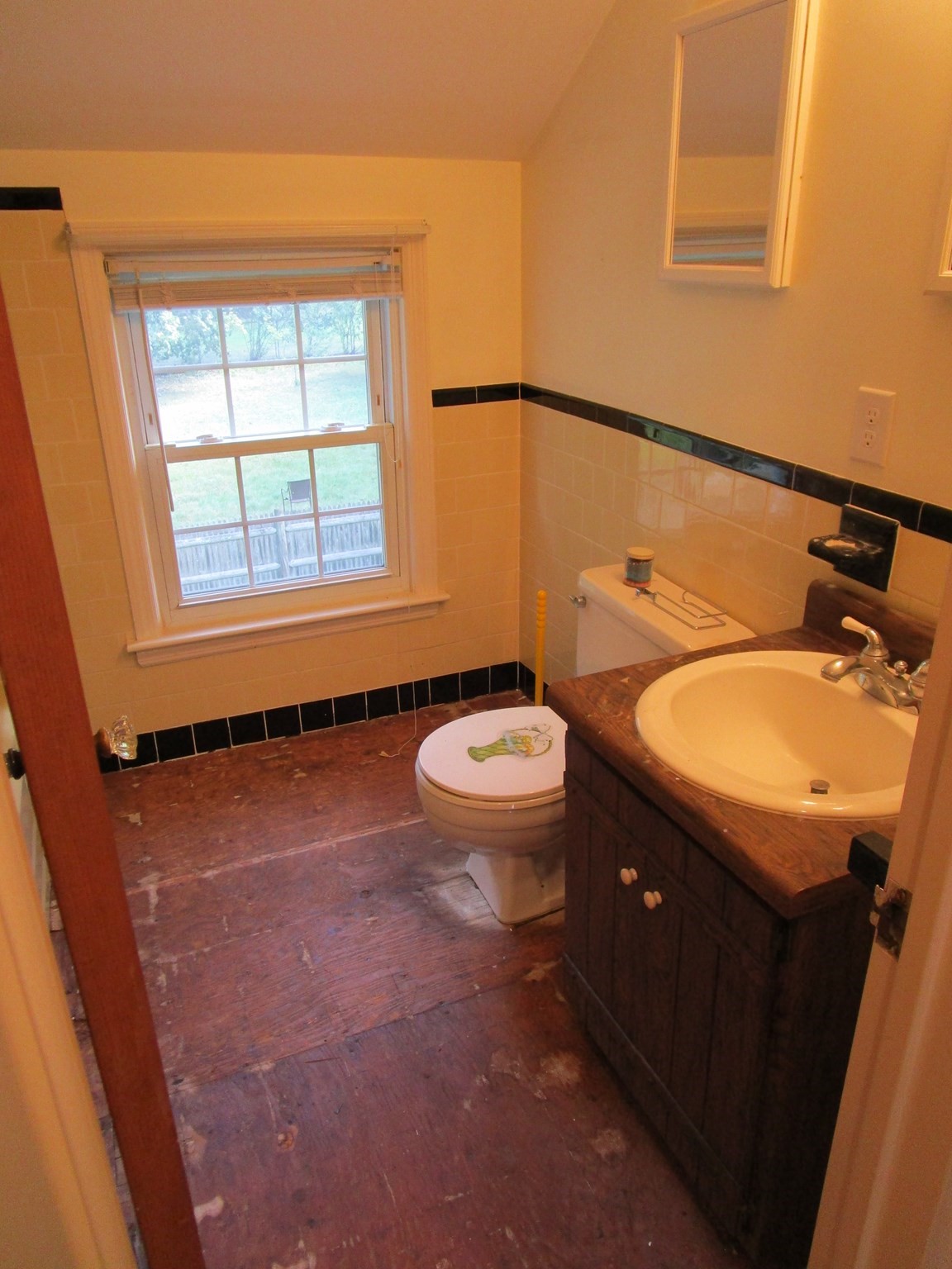 16 Munroe Ave, Reading, MA 01867 - Image 28