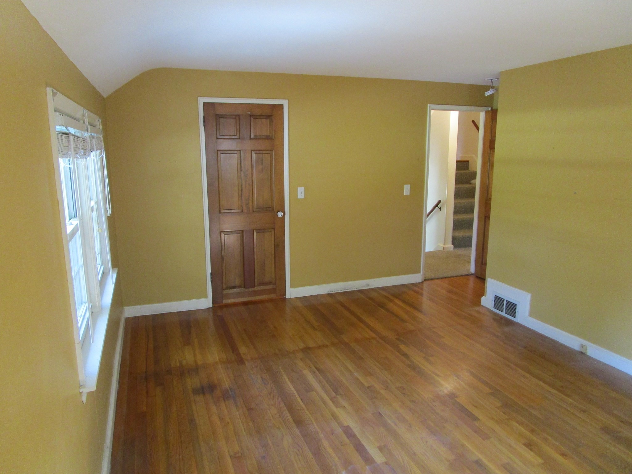 16 Munroe Ave, Reading, MA 01867 - Image 10