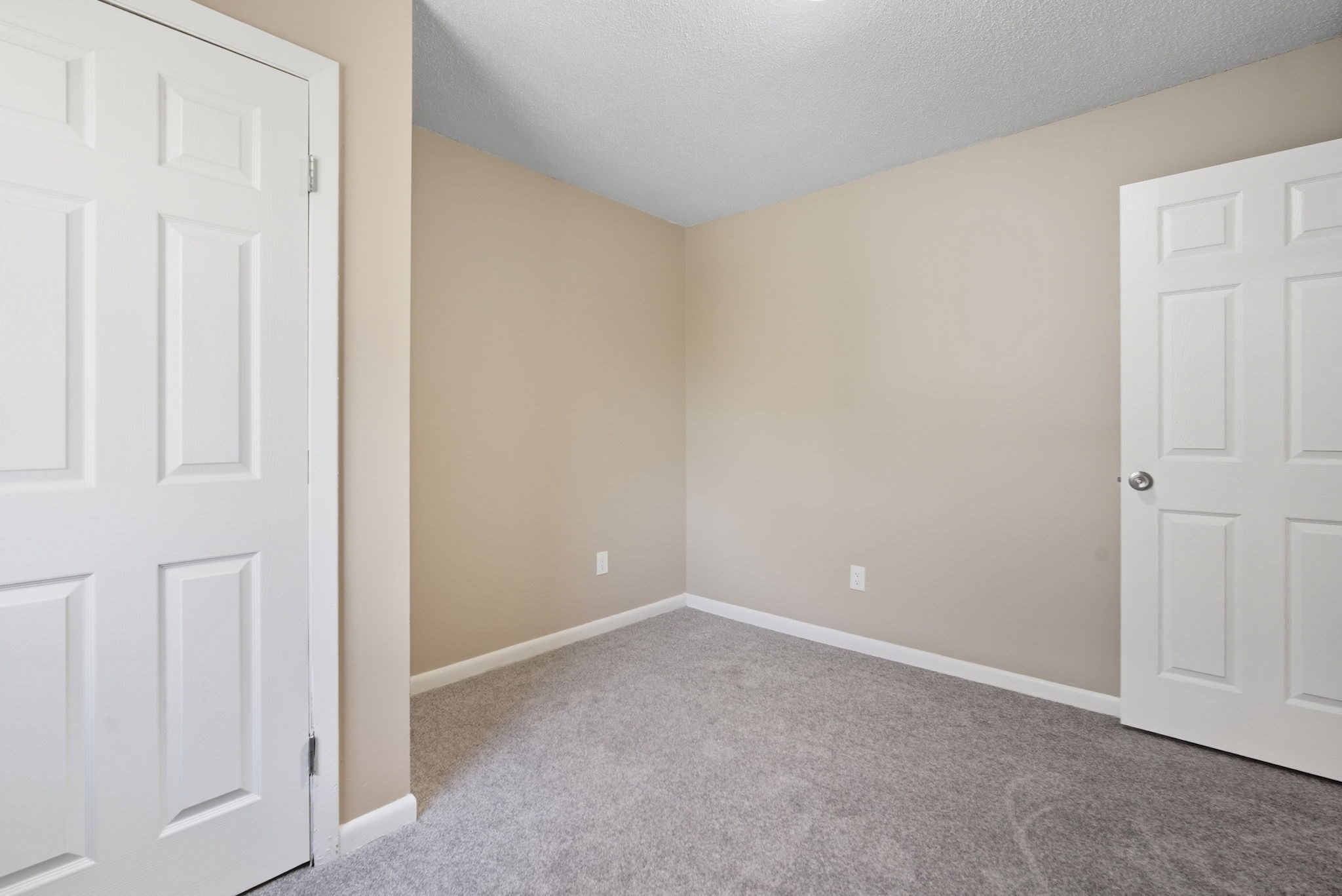 49 Jefferson Ave, Springfield, MA 01107 - Image 15