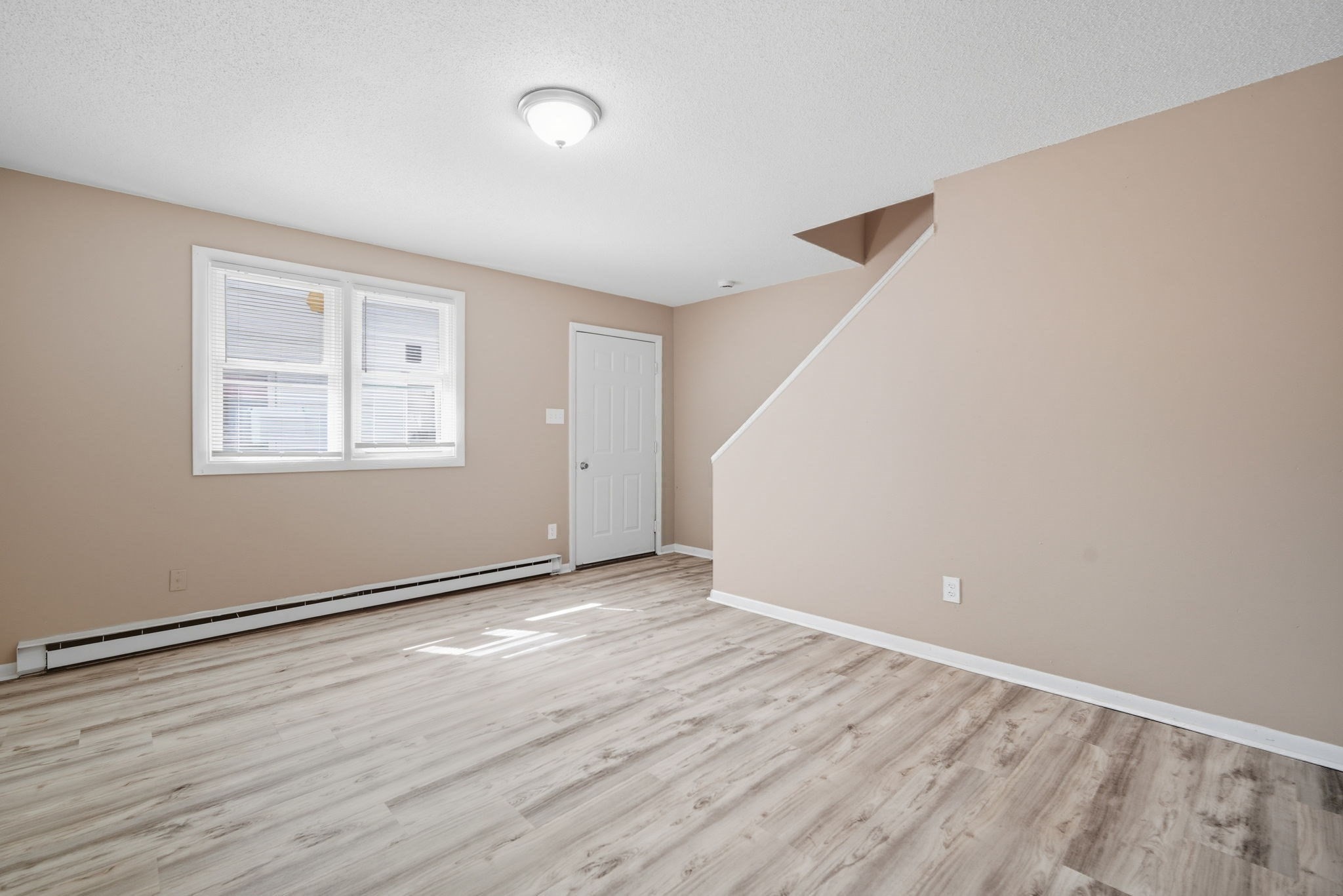 49 Jefferson Ave, Springfield, MA 01107 - Image 4