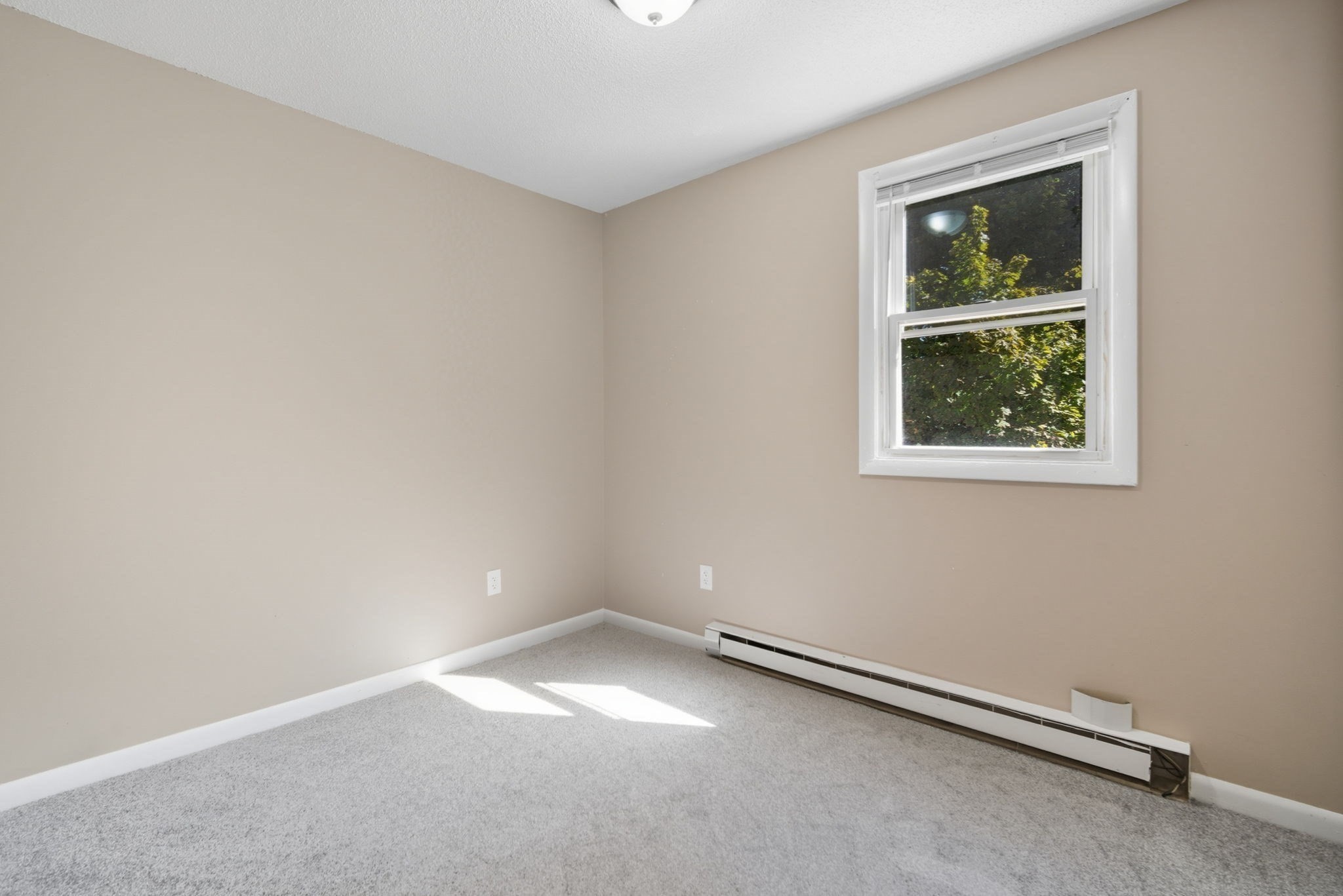 49 Jefferson Ave, Springfield, MA 01107 - Image 35
